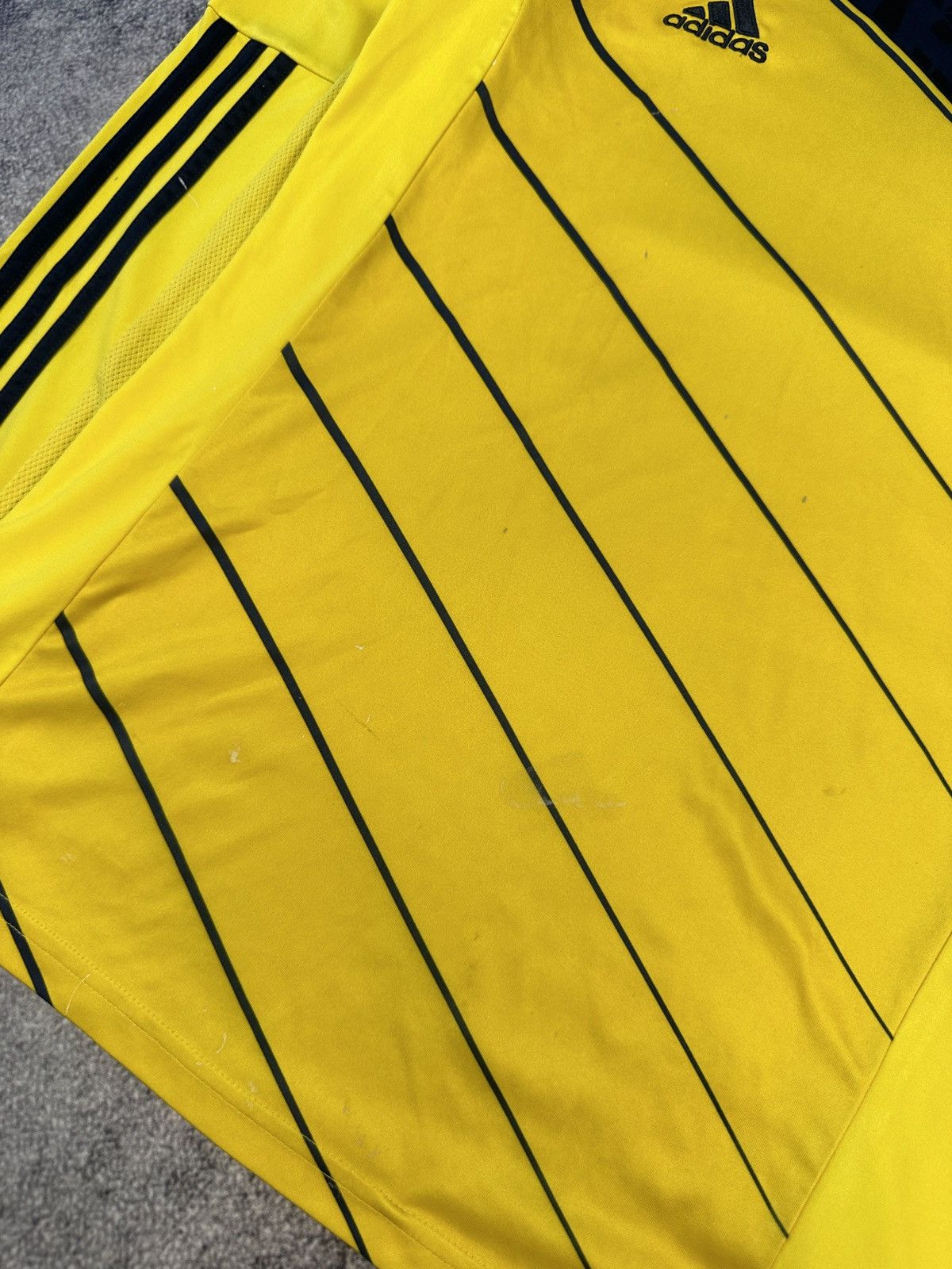 Adidas Adidas Columbia Soccer Jersey Streetwear Rare Style S USA Size US S / EU 44-46 / 1 - 4 Thumbnail