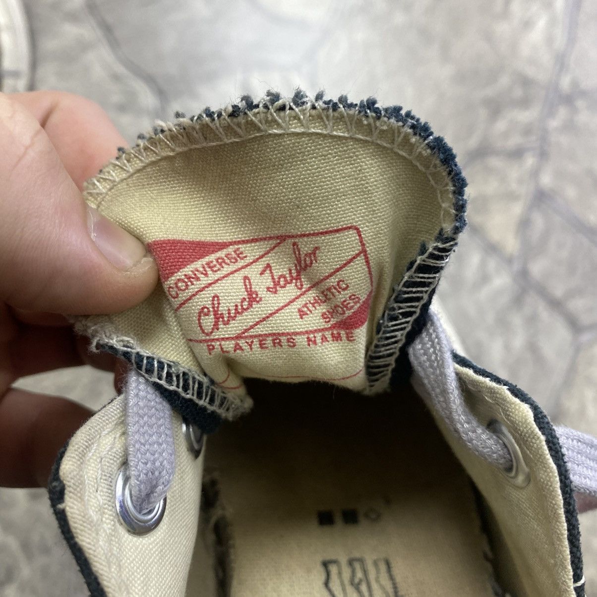 Comme des Garcons Comme des Garcons Play Converse Low Top Shoes Size US 6 / EU 39 - 12 Thumbnail