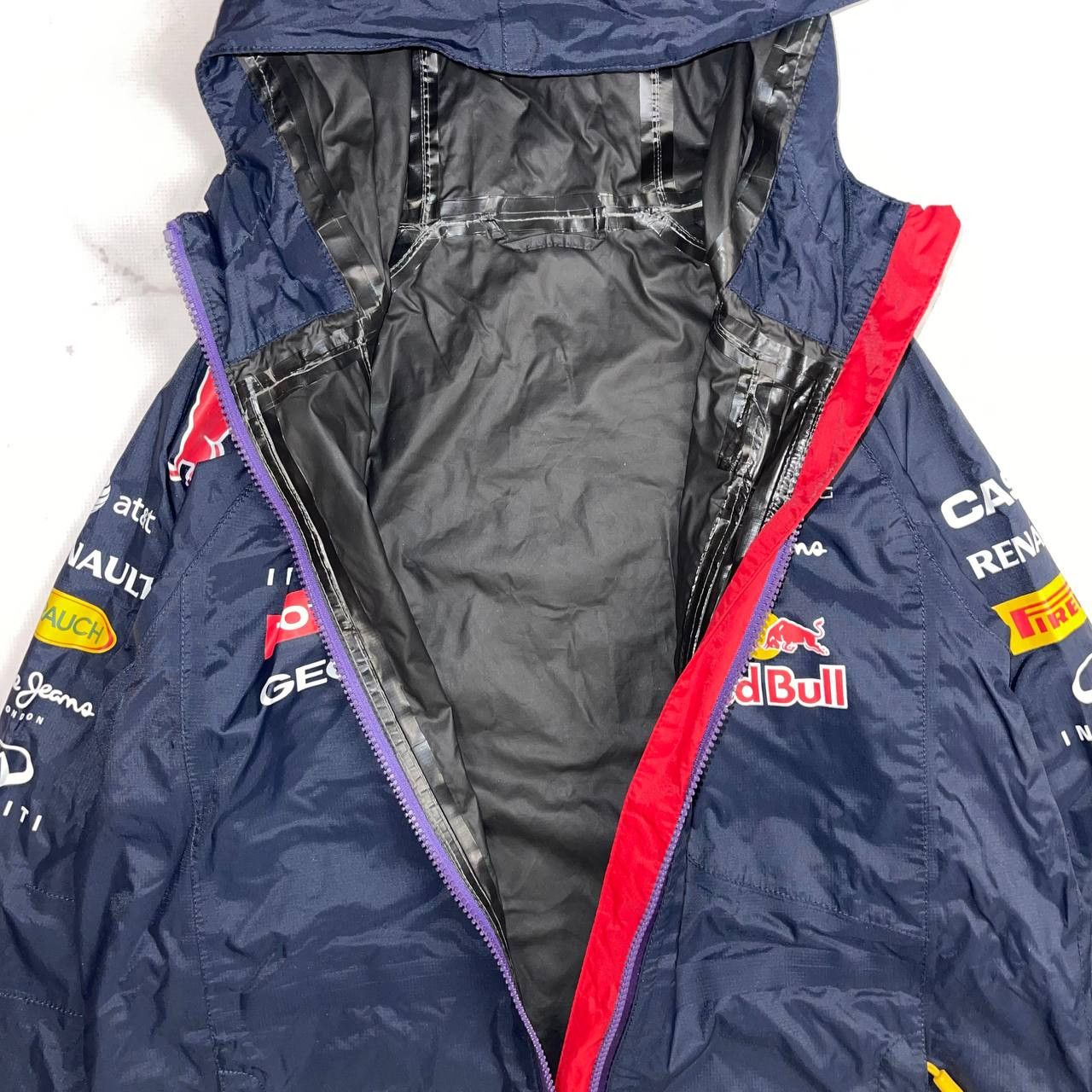 Red Bull Red Bull Infiniti F1 Racing Raincoat Jacket men’s size Size US S / EU 44-46 / 1 - 7 Thumbnail