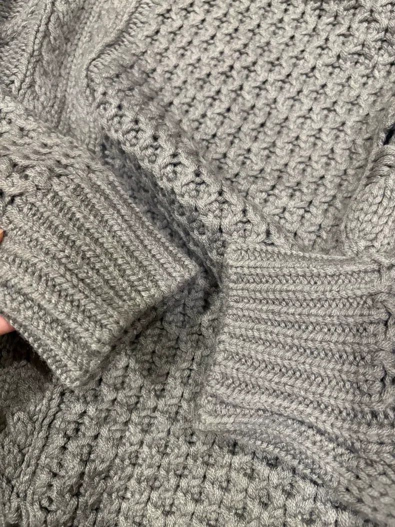 Neighborhood Neighborhood Distressed Sweater L Size Size US L / EU 52-54 / 3 - 6 Thumbnail