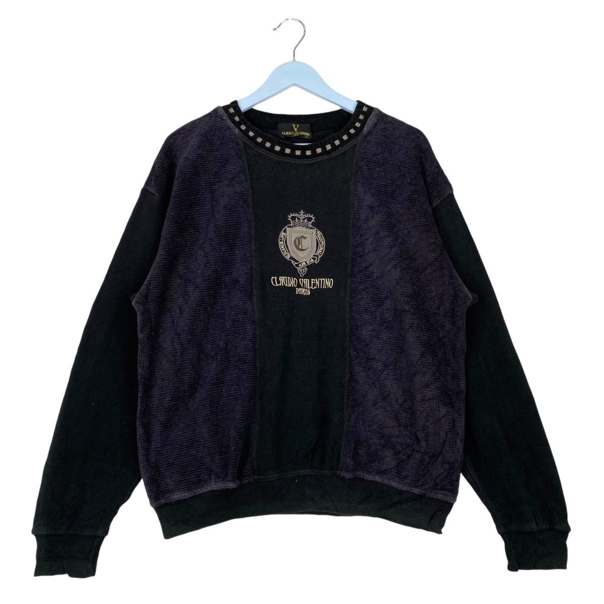 Valentino × Vintage Vintage 90s Claudio Valentino Paris Embroidered Crewneck Size US L / EU 52-54 / 3 - 1 Thumbnail
