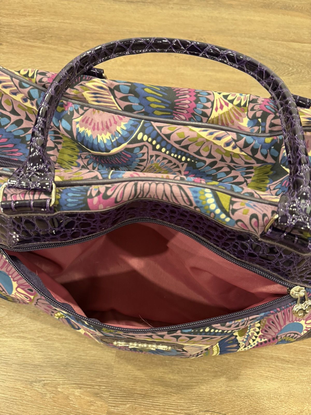 Vintage Kathy Van Zeeland Vintage Y2K Psychedelic Rolling Duffel Bag Size ONE SIZE - 20 Thumbnail