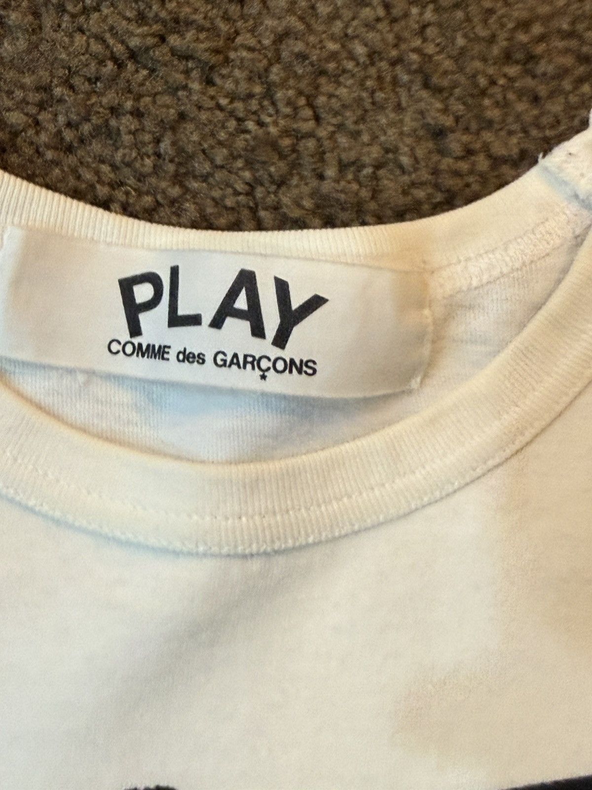 Comme des Garcons Comme des Garçons (CDG) PLAY Inverted Text Logo T-Shirt Size US L / EU 52-54 / 3 - 3 Thumbnail