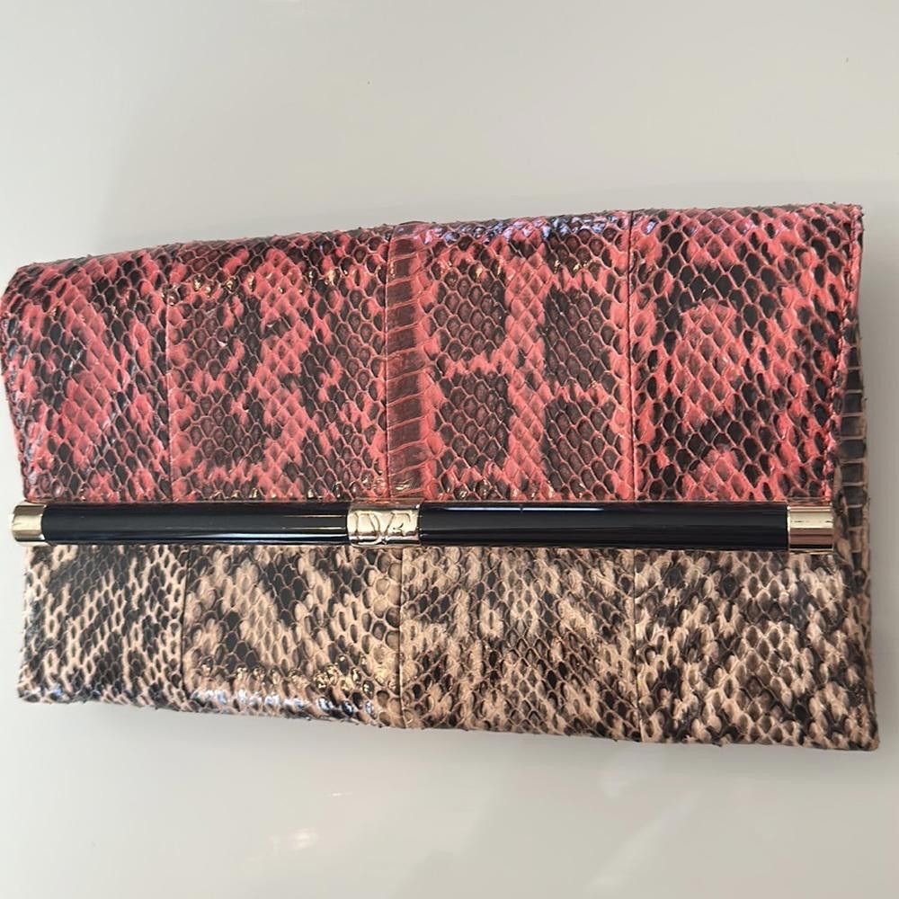 Diane von Furstenberg Diane von Furstenberg DVF Snakeskin Envelope Clutch Coral Size ONE SIZE - 5 Thumbnail