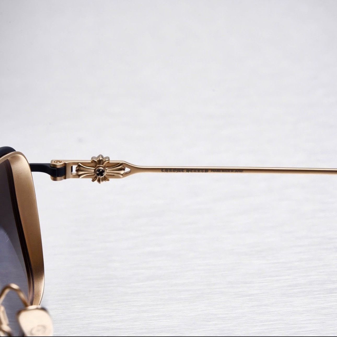 Chrome Hearts CHROME HEARTS HUMPSTER MATTE BLACK/ GOLD PLATED SUNGLASSES Size ONE SIZE - 4 Thumbnail