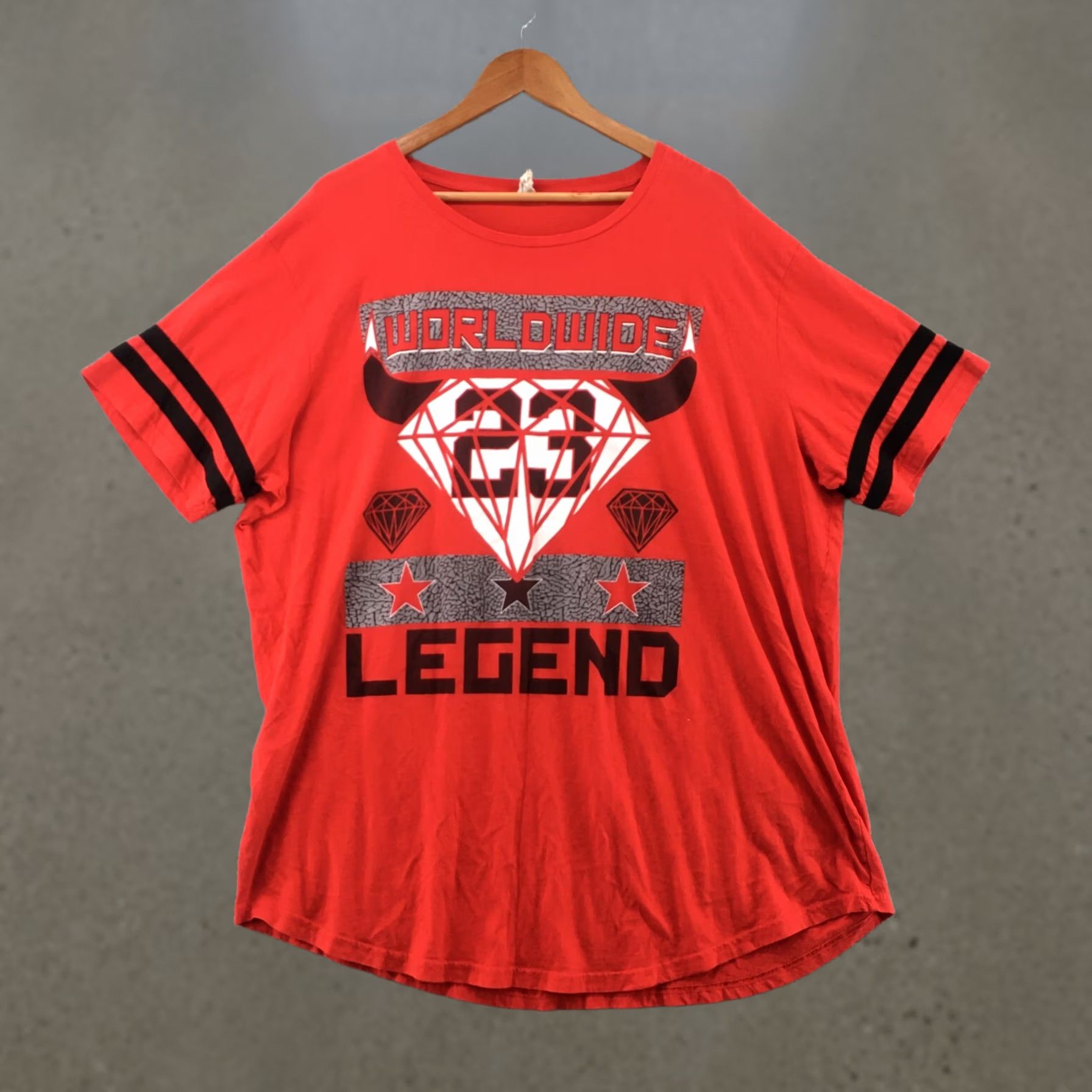 Jordan Brand Chicago Bulls Michael Jordan Worldwide 23 Legend Tee T-Shirt Women 3X Red Cotton Size XXL / US 16-18 / IT 52-54 - 1 Thumbnail