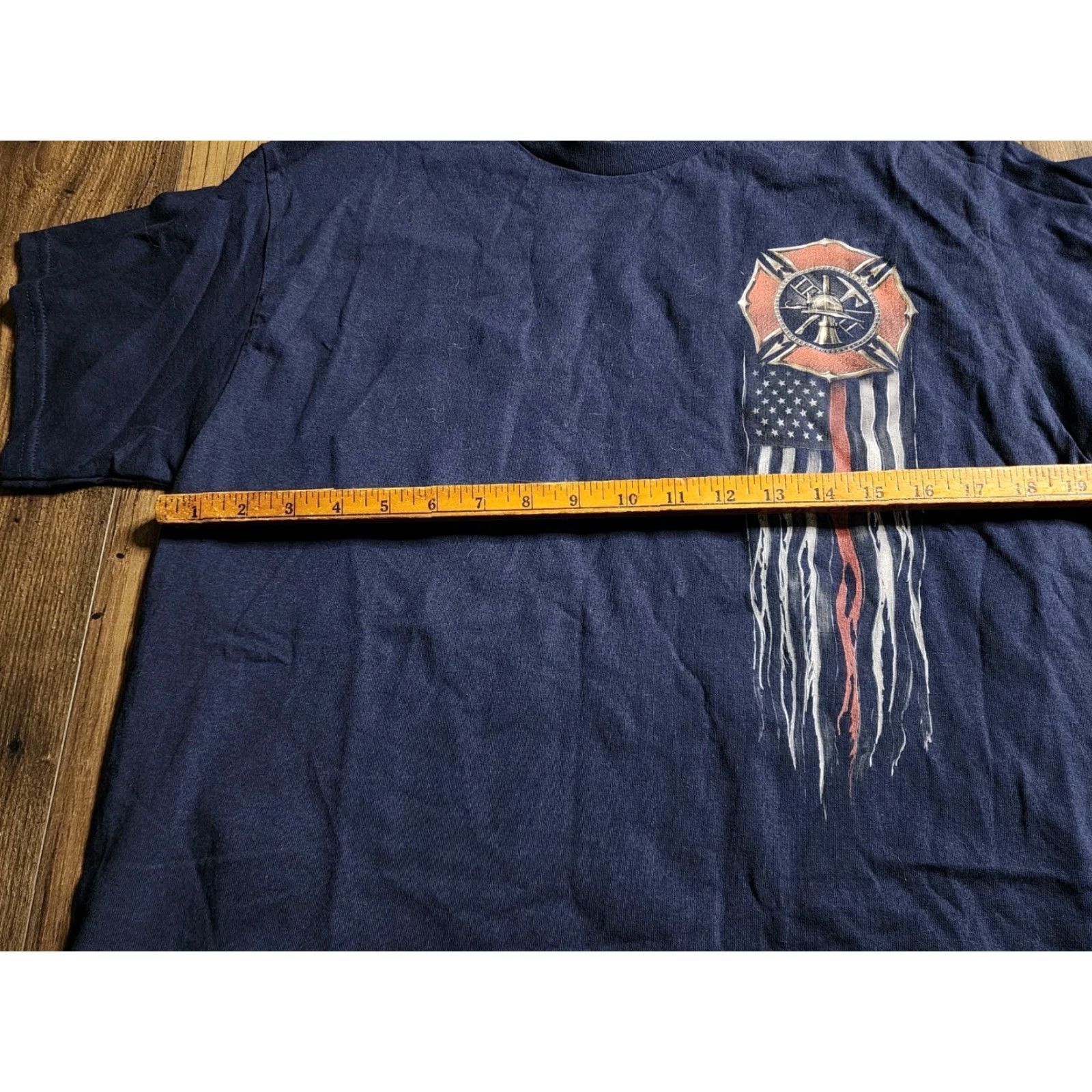 Gildan Mens L Firefighter T Shirt Double Sided American Eagle Flag Size US L / EU 52-54 / 3 - 3 Thumbnail
