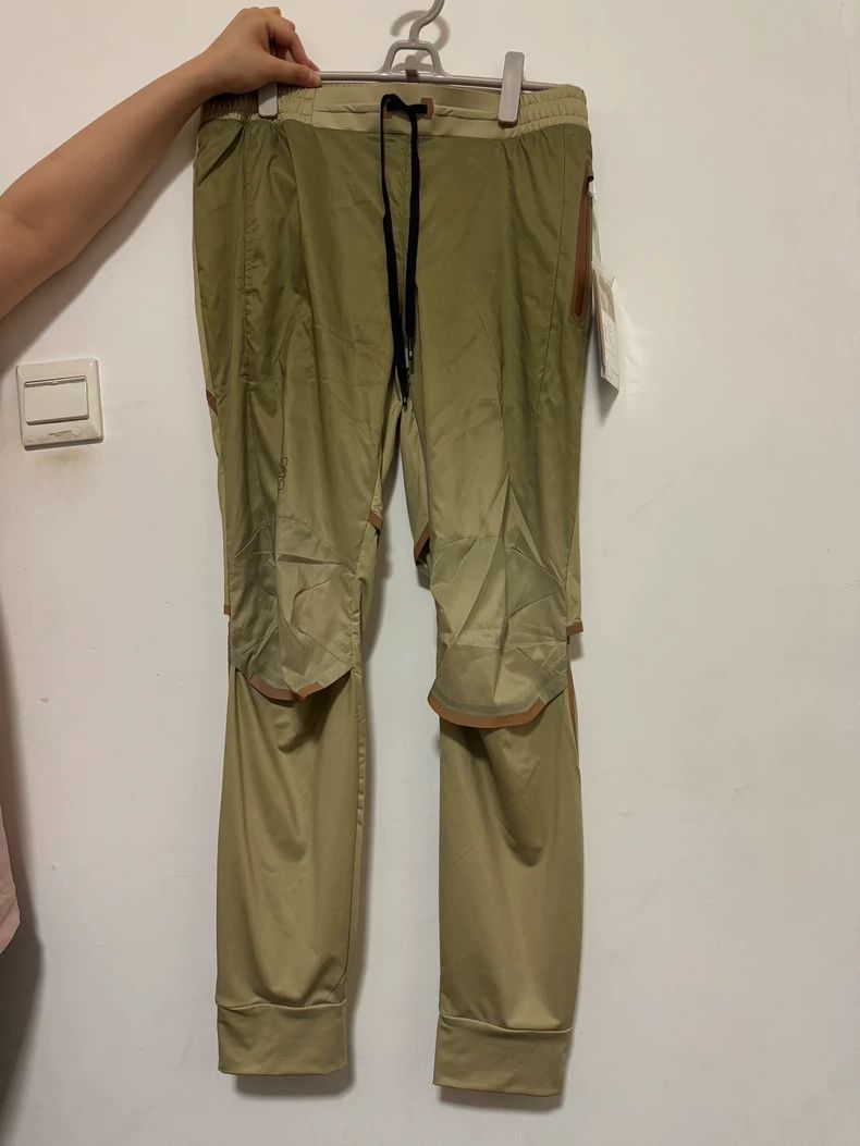 Loewe Loewe size M Angpao co-branded sweatpants Size US 32 / EU 48 - 1 Thumbnail