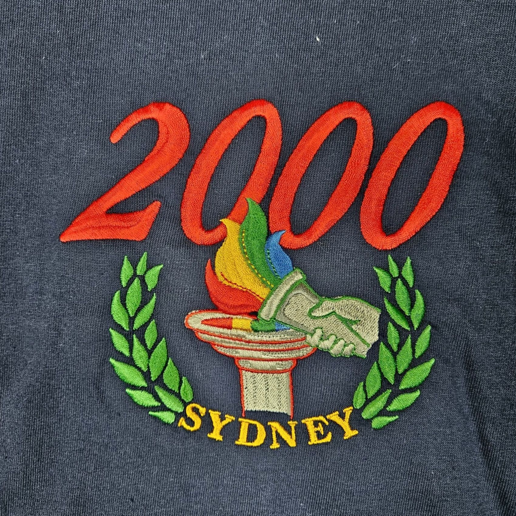 Vintage VINTAGE Australian Grown Unisex Adult 2000 Sydney Olympics Graphic Tee XL Blue T-Shirt Sports Mens Womens Boys Girls Size US XL / EU 56 / 4 - 4 Thumbnail