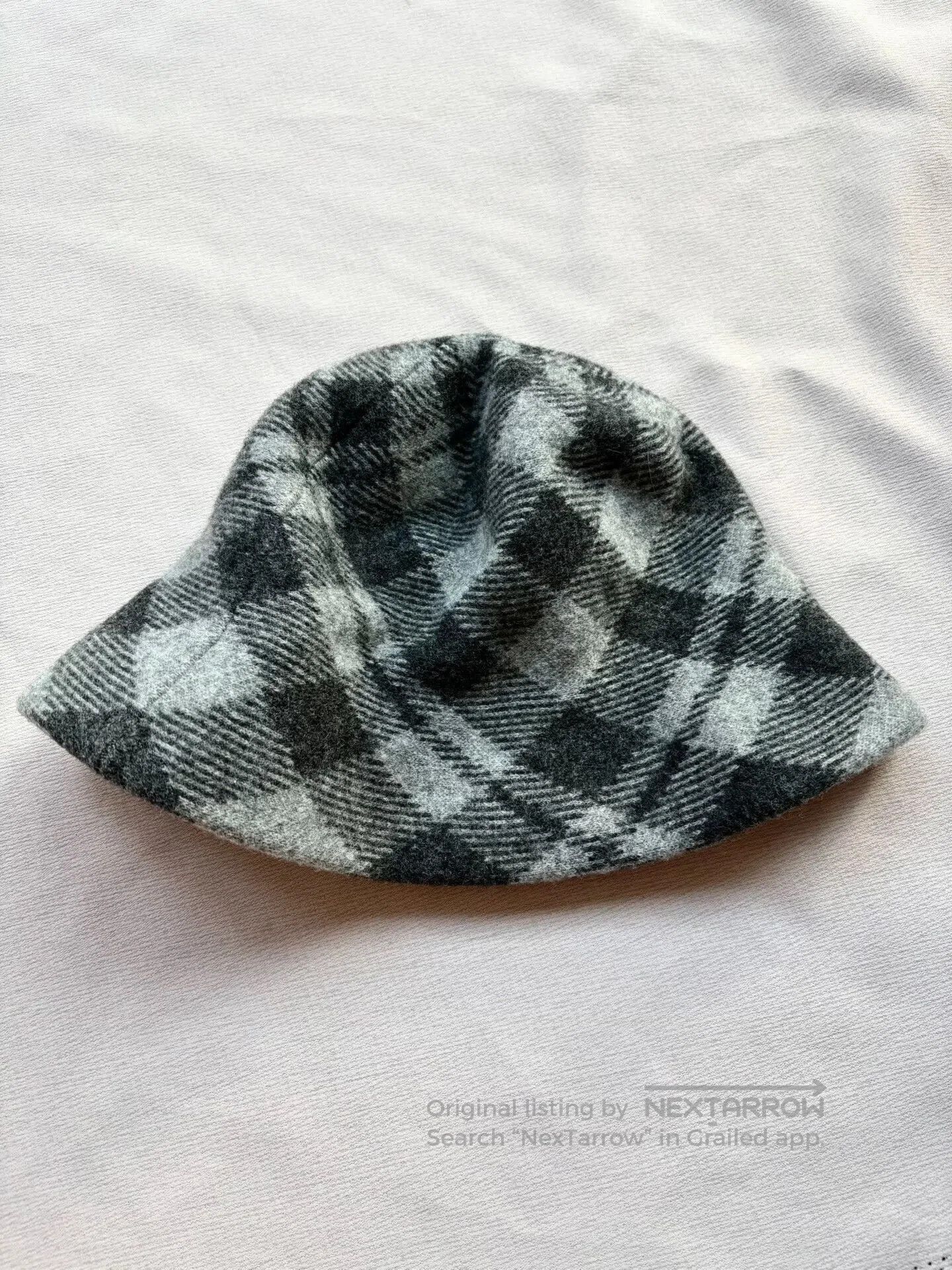 Vivienne Westwood Vivienne Westwood Saturn Fisherman Hat. Size ONE SIZE - 4 Thumbnail