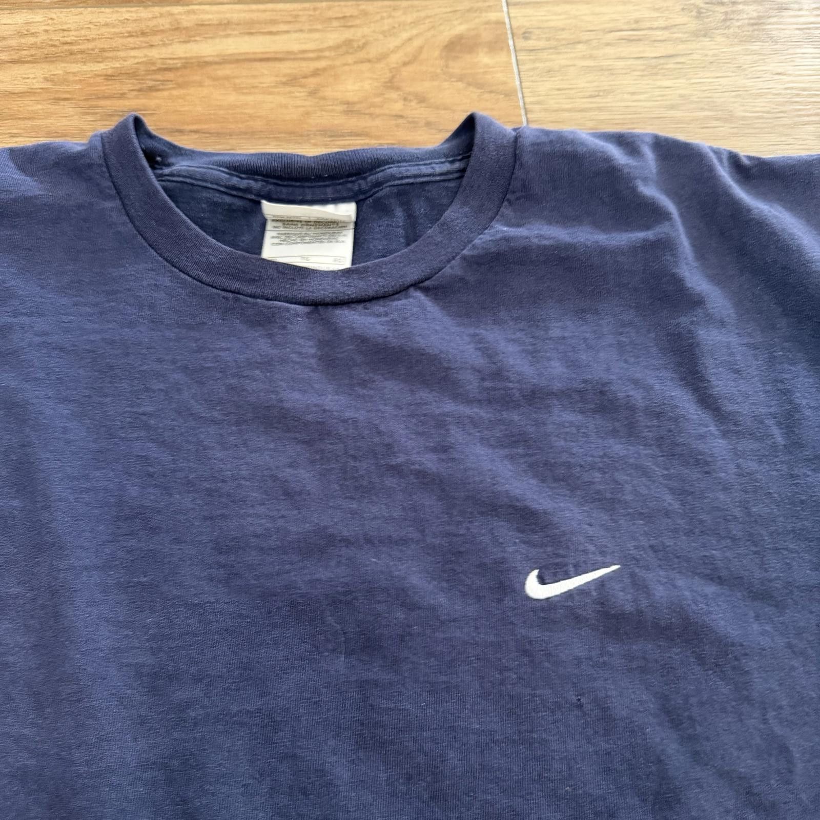 Nike Vintage Y2K Nike Swoosh Navy Blue Shirt Size US XL / EU 56 / 4 - 2 Thumbnail