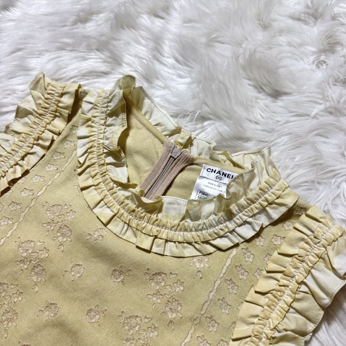 Chanel Authentic runway, Chanel COCO flower, frill, gradient dress, Size XS / US 0-2 / IT 36-38 - 10 Thumbnail