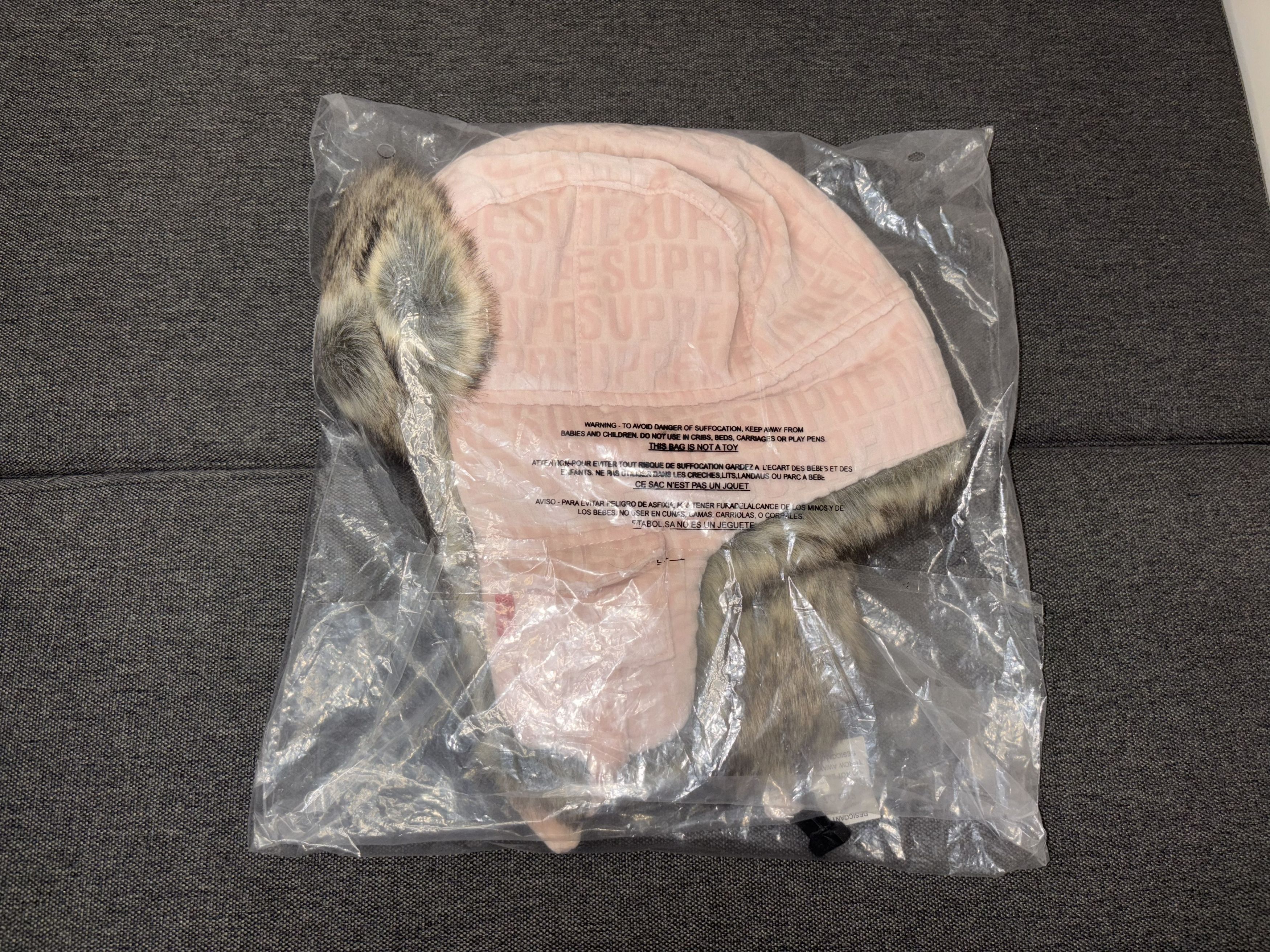 Supreme SUPREME Velvet Pattern Trooper Pink S/M FW21 FW21H156 Size ONE SIZE - 2 Thumbnail