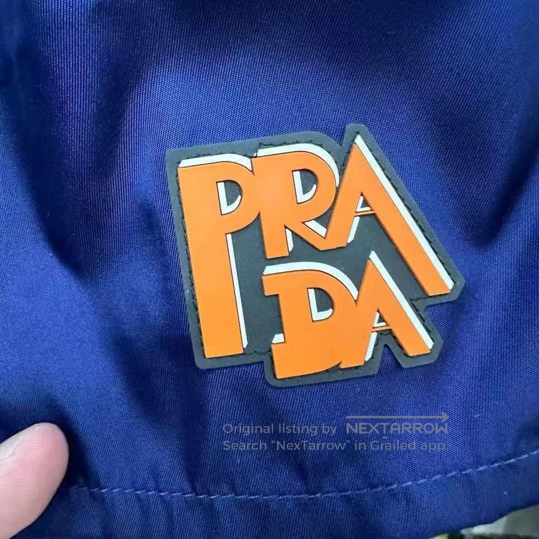 Prada Prada Blue Hem Logo Shorts. Size US 26 / EU 42 - 3 Thumbnail