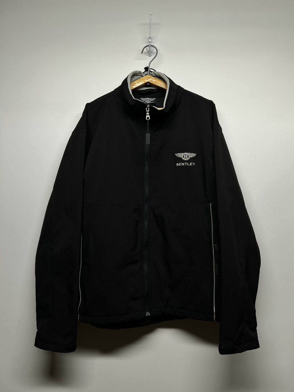 image of Vintage Y2K Bentley Racing Softshell Jacket 00’S in Black, Men's (Size Medium)