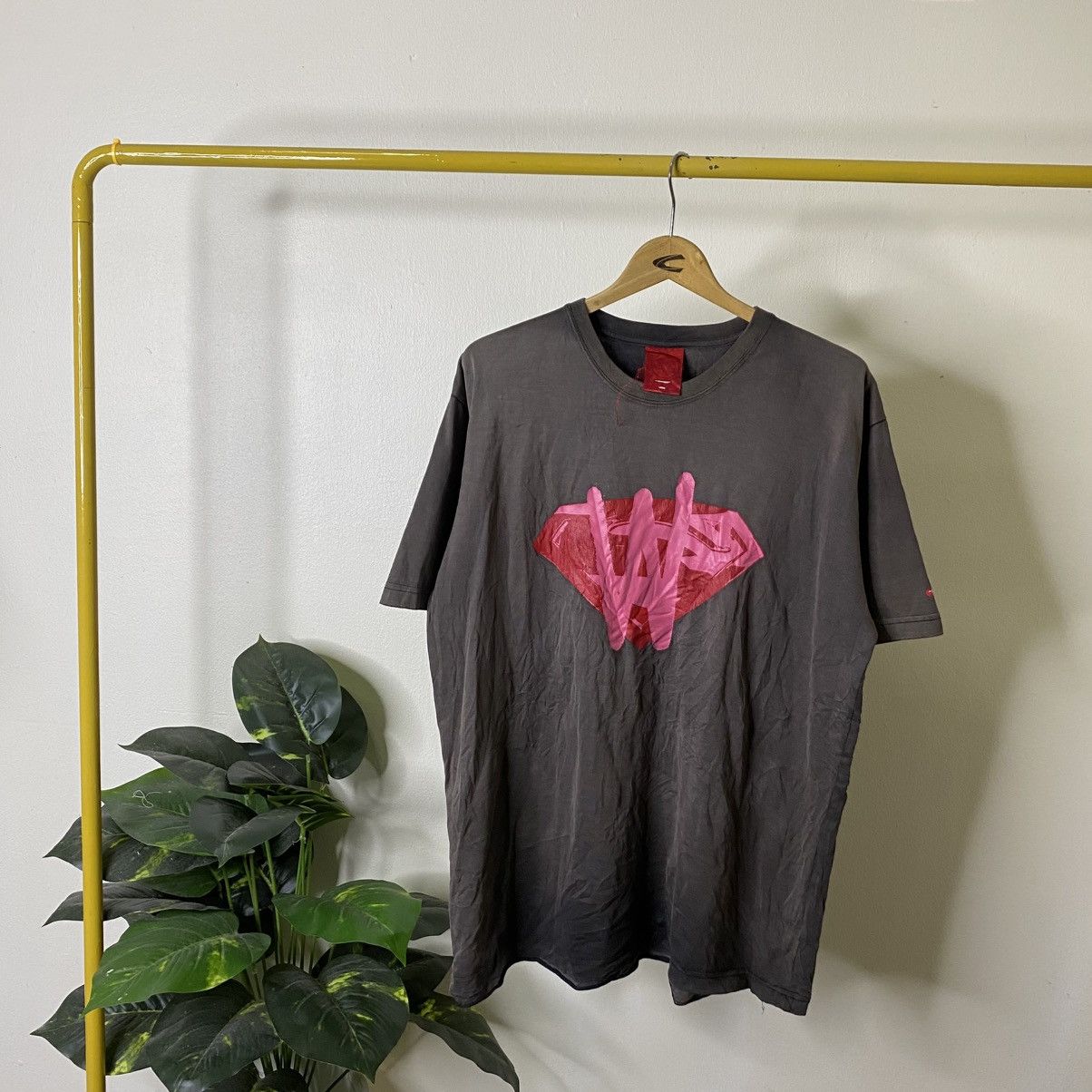 Swagger Swagger Japanese Streetwear Brand Sunfaded T Shirt Size US XL / EU 56 / 4 - 1 Thumbnail