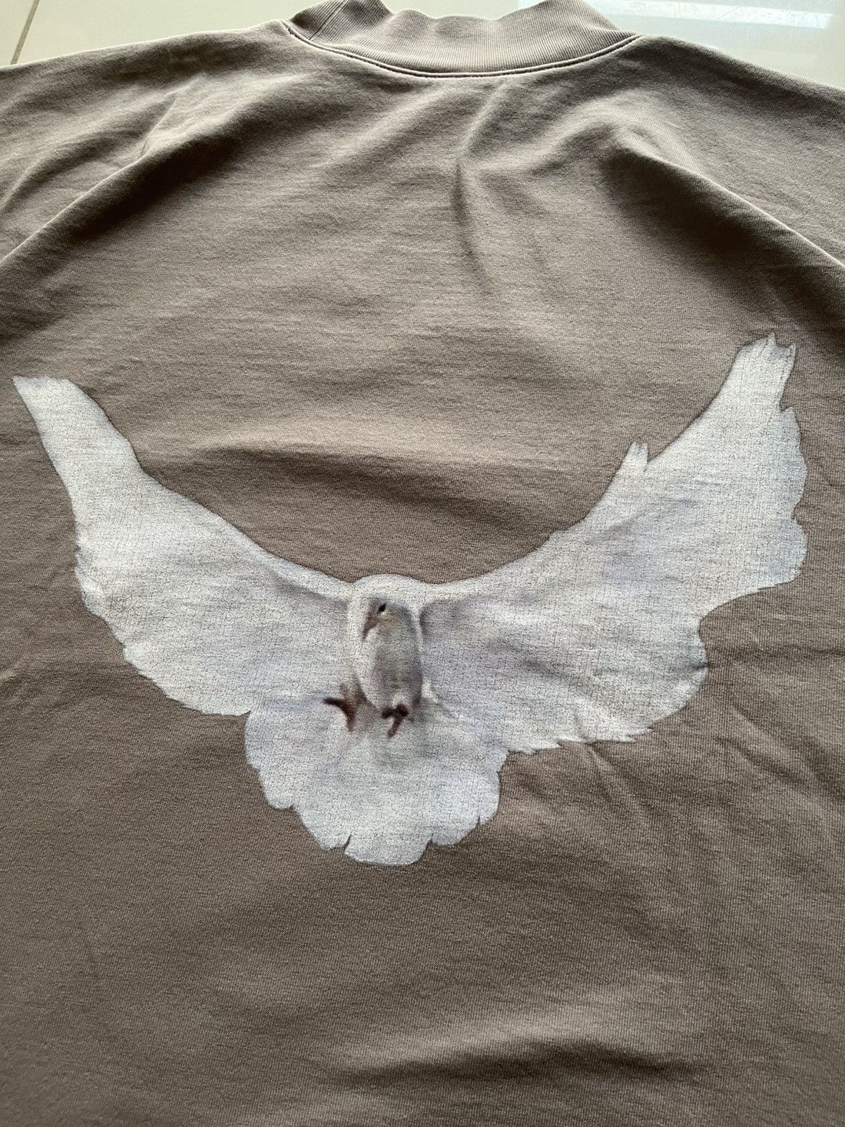 Balenciaga × Gap × Yeezy Yeezy Gap Engineered by Balenciaga Dove No Seam Tee Size US M / EU 48-50 / 2 - 4 Thumbnail