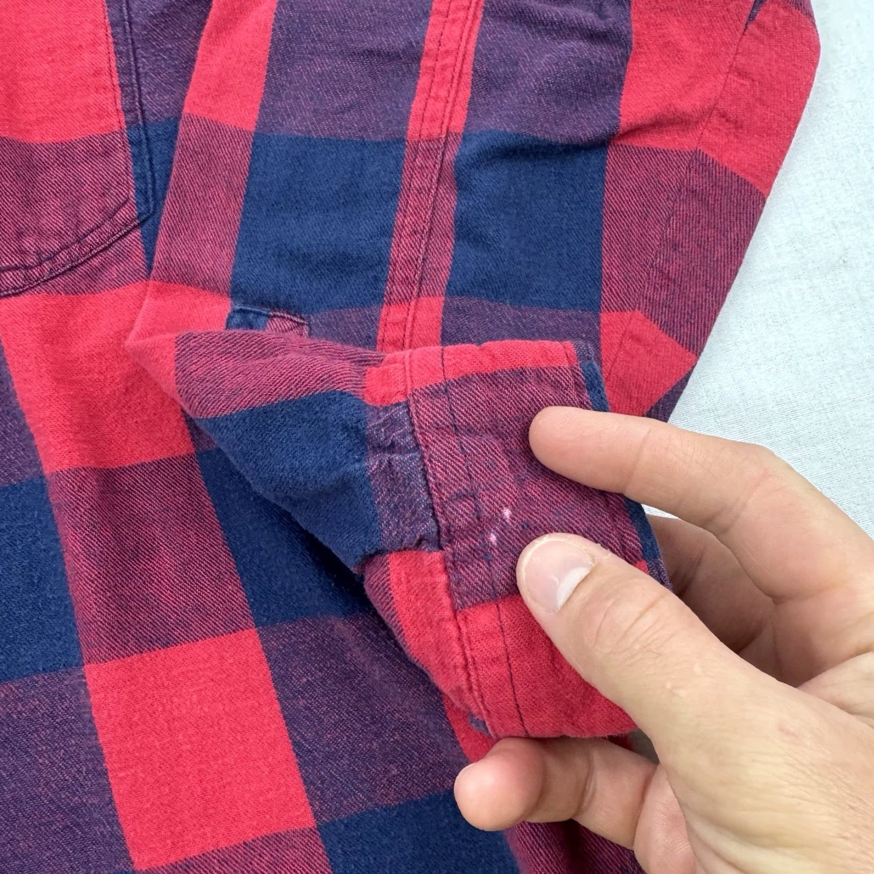 Levi's VINTAGE Levi's Button-Up Shirt Adult Medium Red Plaid Outdoor 90s Mens Size US M / EU 48-50 / 2 - 3 Thumbnail