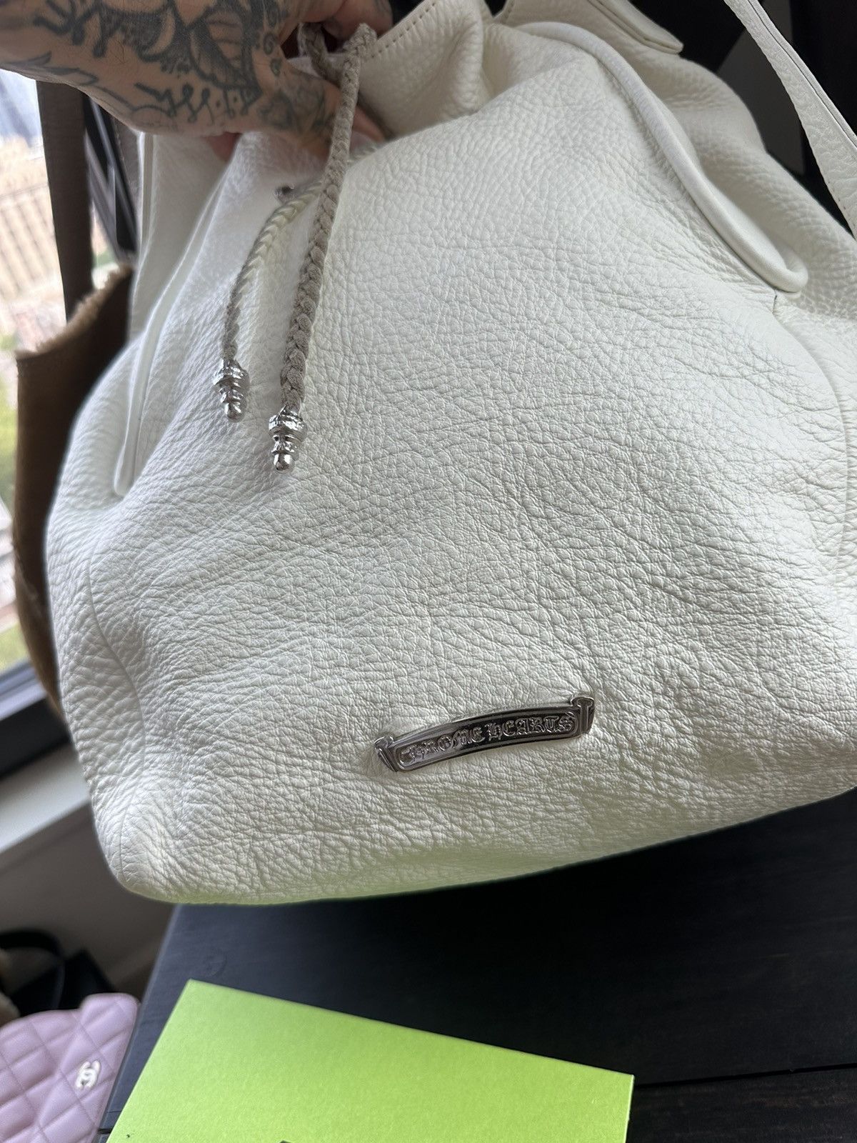 Chrome Hearts CHROME HEARTS XL LARGE WHITE LEAHER HIPPIE TRAVEL BAG Size ONE SIZE - 11 Thumbnail