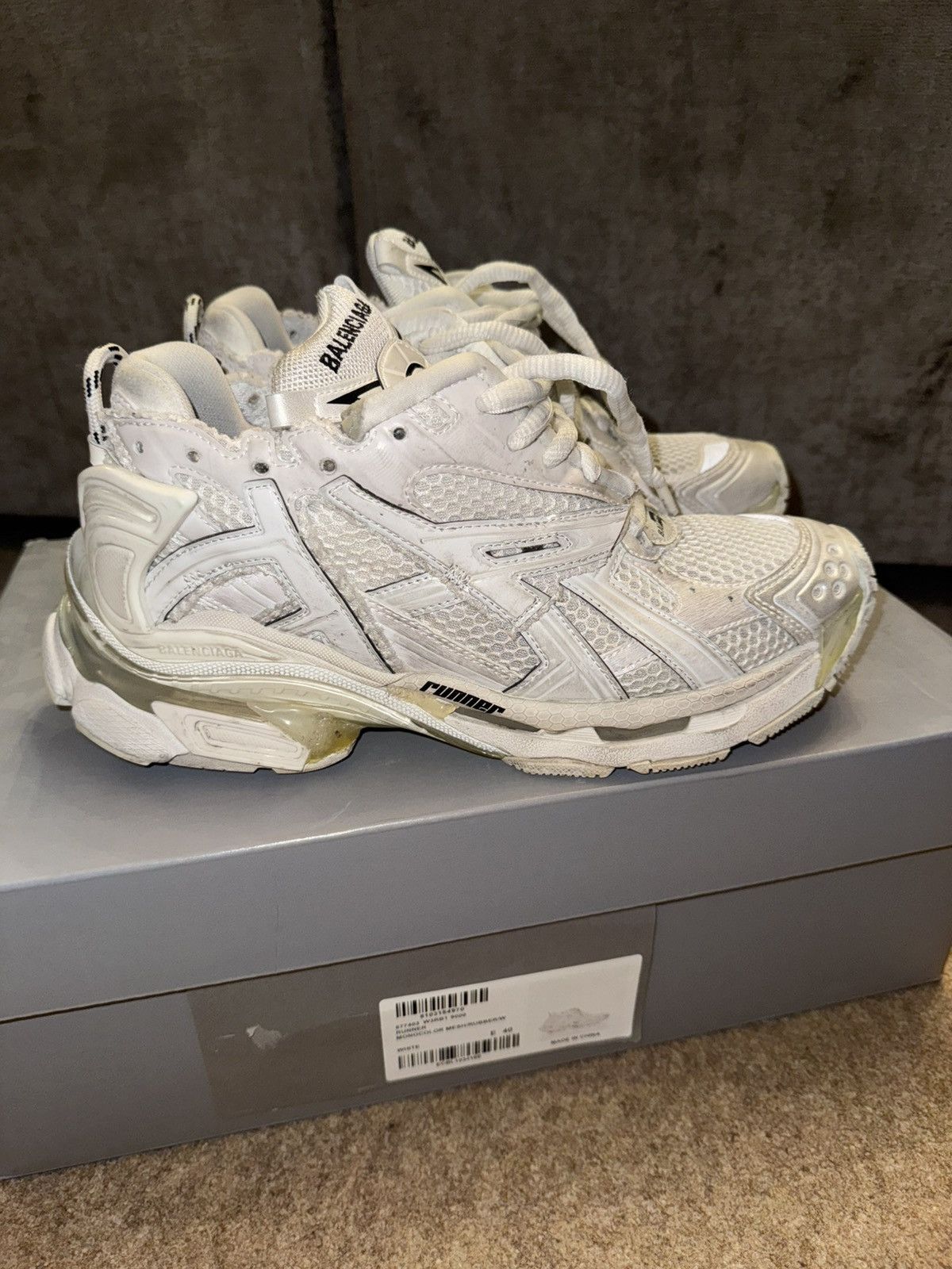 Balenciaga Balenciga runner white size us 8 Size US 8 / EU 41 - 5 Thumbnail