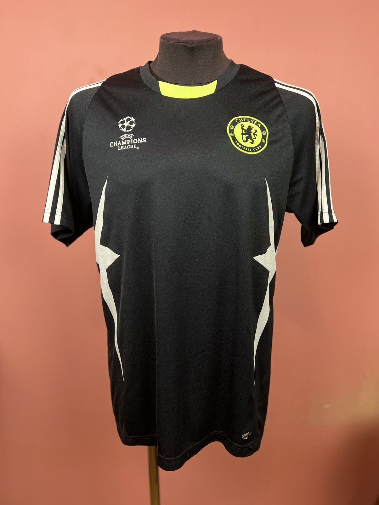 Chelsea Soccer Chelsea adidas uefa soccer football hype streetwear sale Size US L / EU 52-54 / 3 - 1 Thumbnail