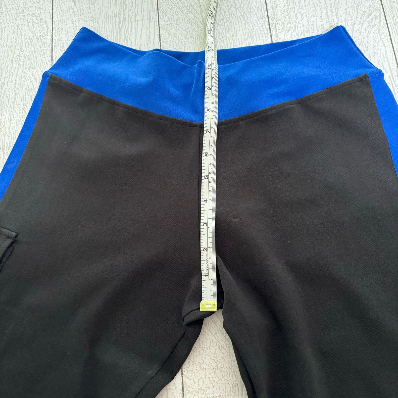 Other iLoveSia Black Blue Capri Leggings XL NWT Athletic Size 27" / US 4 / IT 40 - 7 Thumbnail