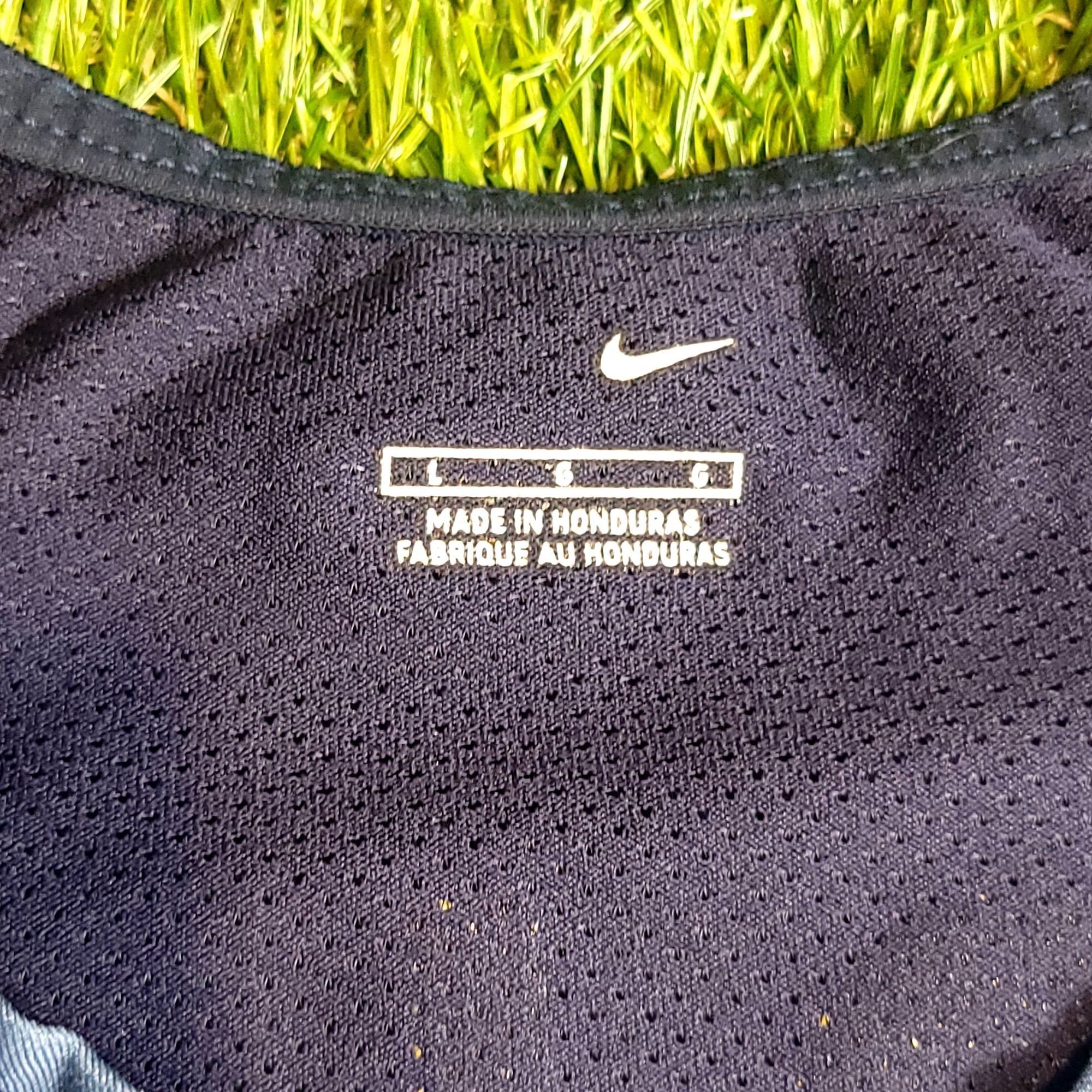 Nike Adriano Inter Milan 2004 2005 2006 Third UEFA Soccer Jersey Size US L / EU 52-54 / 3 - 6 Thumbnail