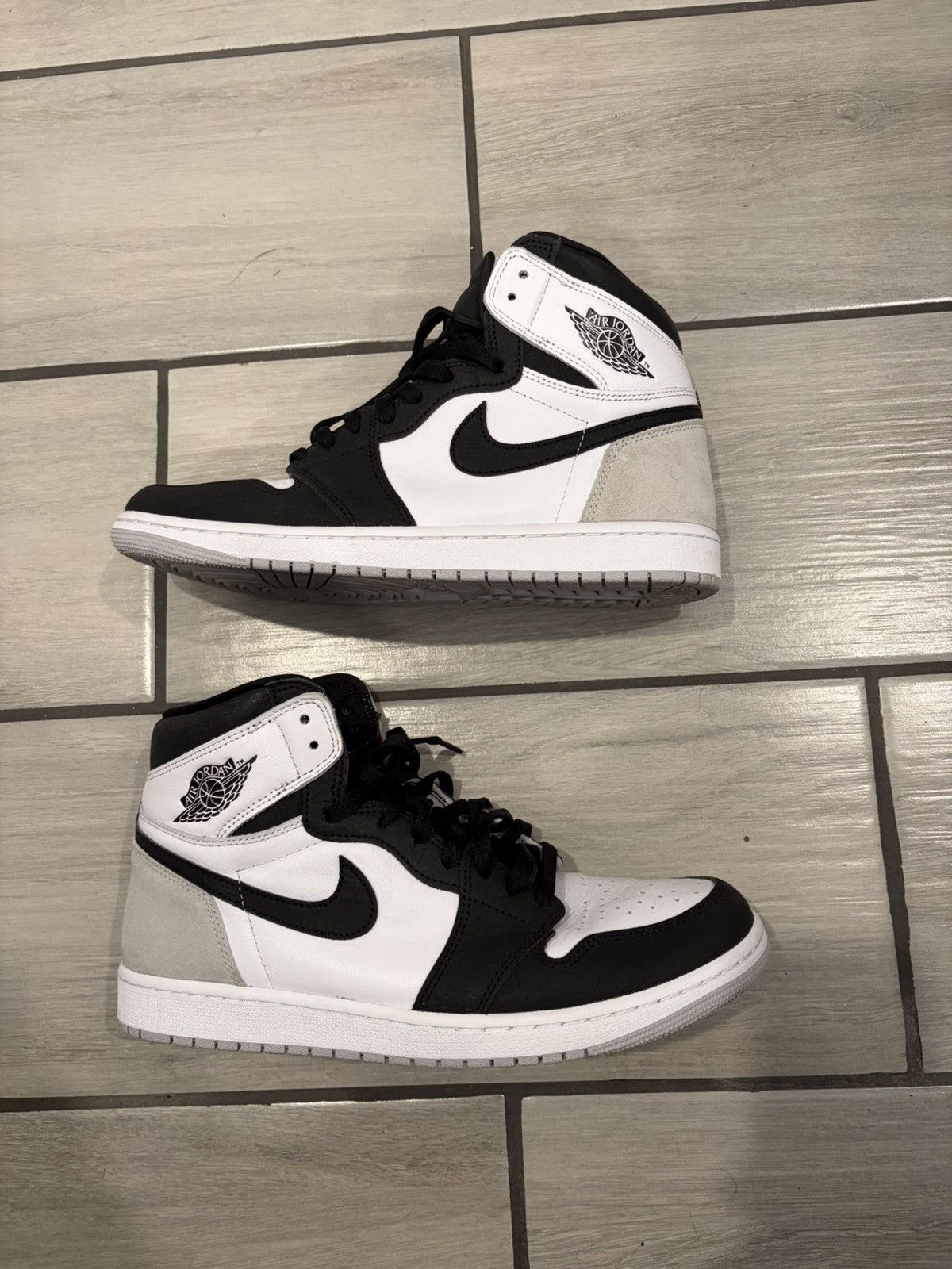 Nike Air Jordan 1 Retro High OG Size US 11.5 / EU 44-45 - 1 Thumbnail
