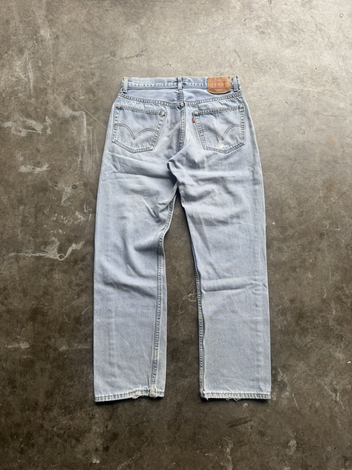 Levi's Vintage 90’s/00’s Levi’s 505 Distressed LightWash Boot Denim Size US 32 / EU 48 - 4 Thumbnail