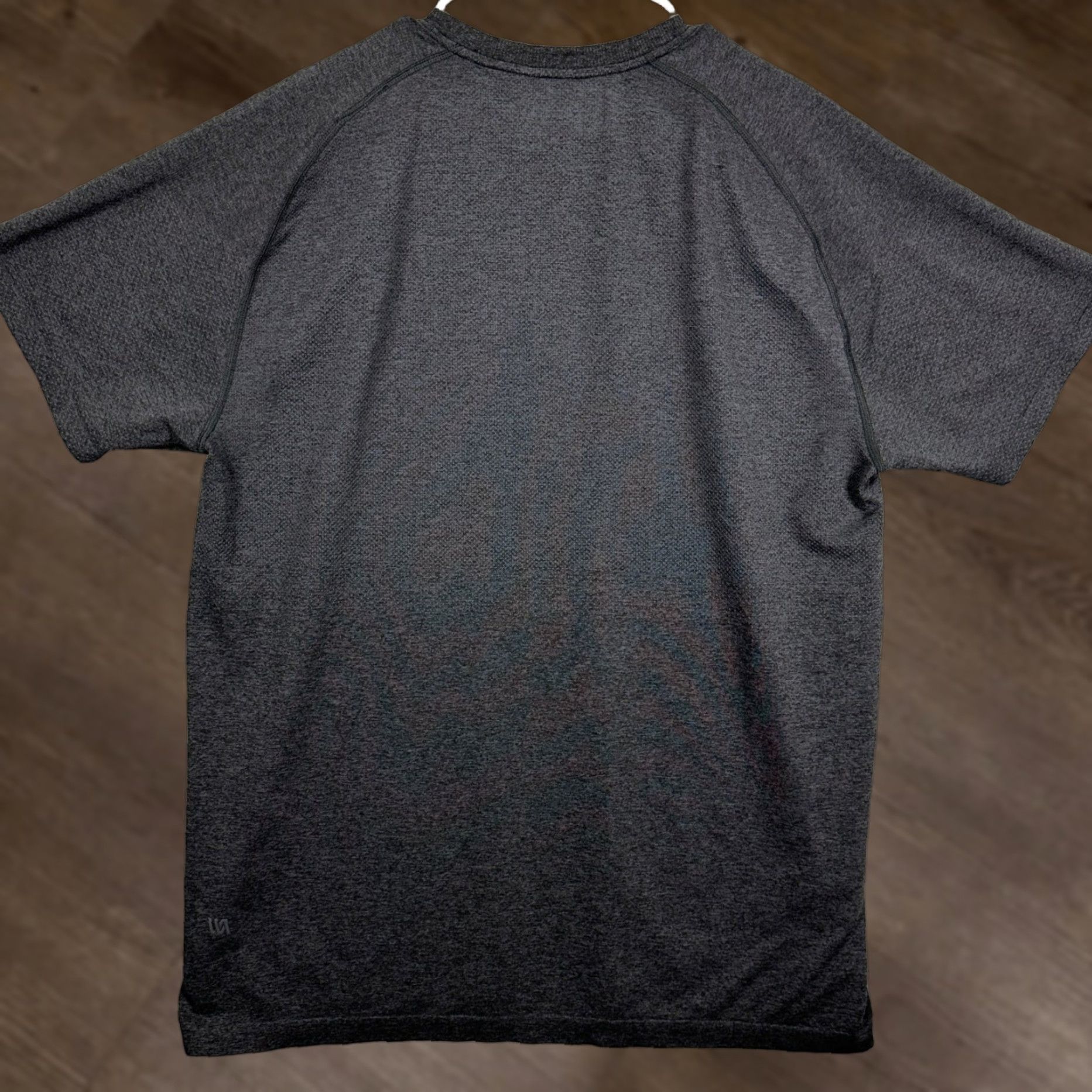 Vintage VRST T-Shirt Athletic Tee Mens 2XL Gray Short Sleeve Crewneck Workout Exercise Size US XXL / EU 58 / 5 - 1 Thumbnail