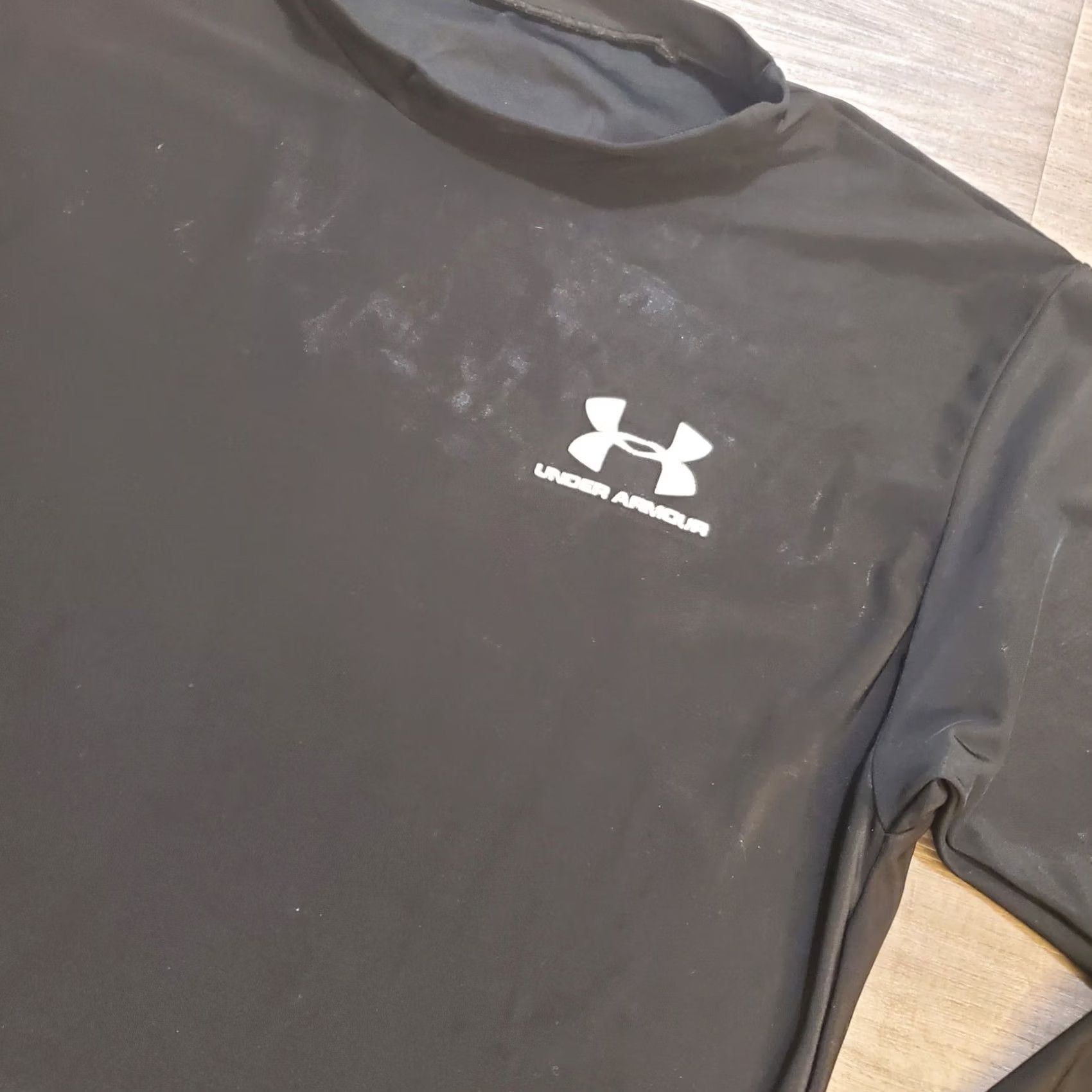 Under Armour Under Armour Cold Gear Shirt Men's Medium Black Adult Compression Fit Crew Neck Long Sleeve T-Shirt Football Running Walking Size US M / EU 48-50 / 2 - 3 Thumbnail