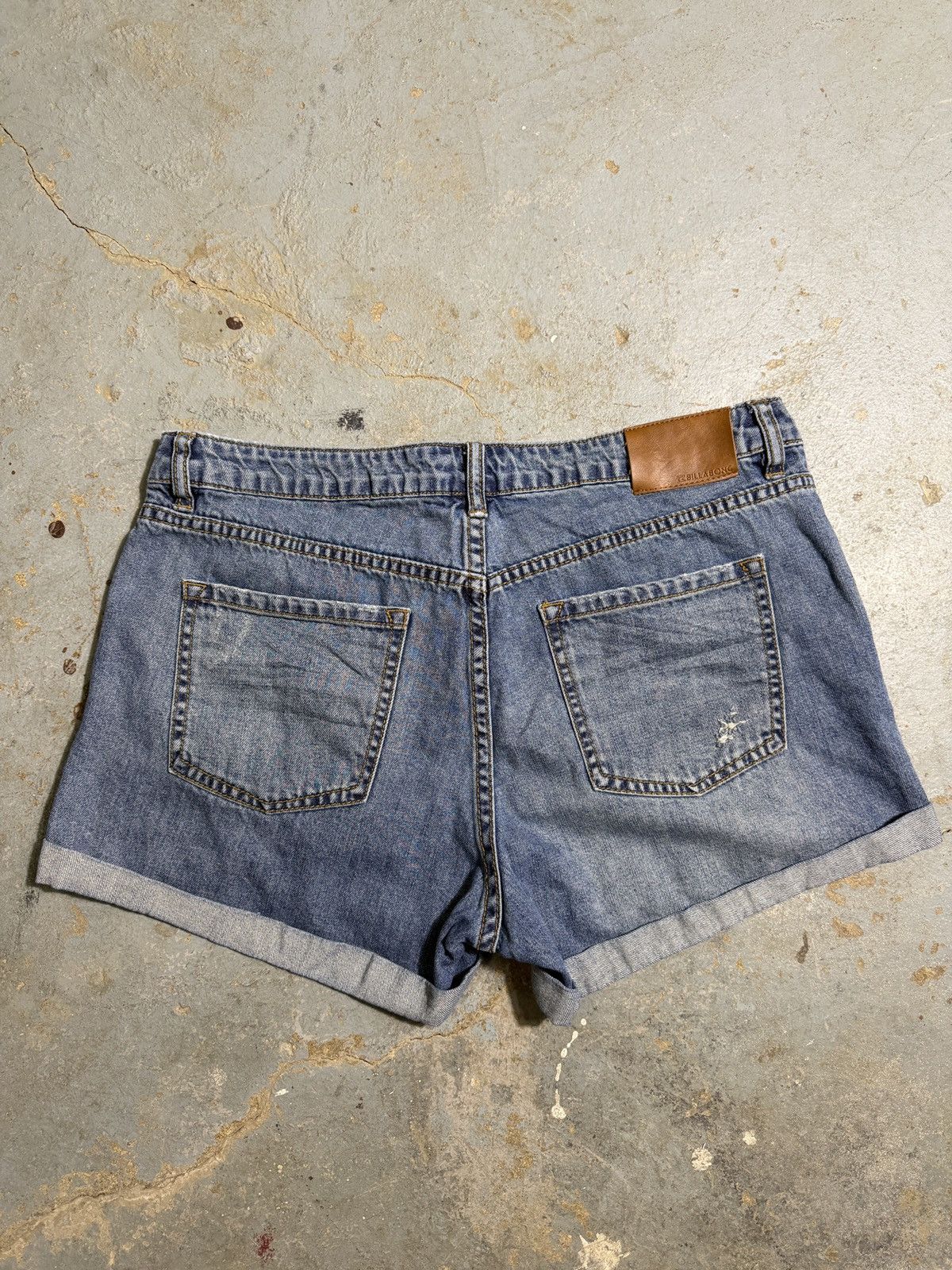 Billabong Women’s Billabong Denim Shorts Size 31" - 5 Thumbnail