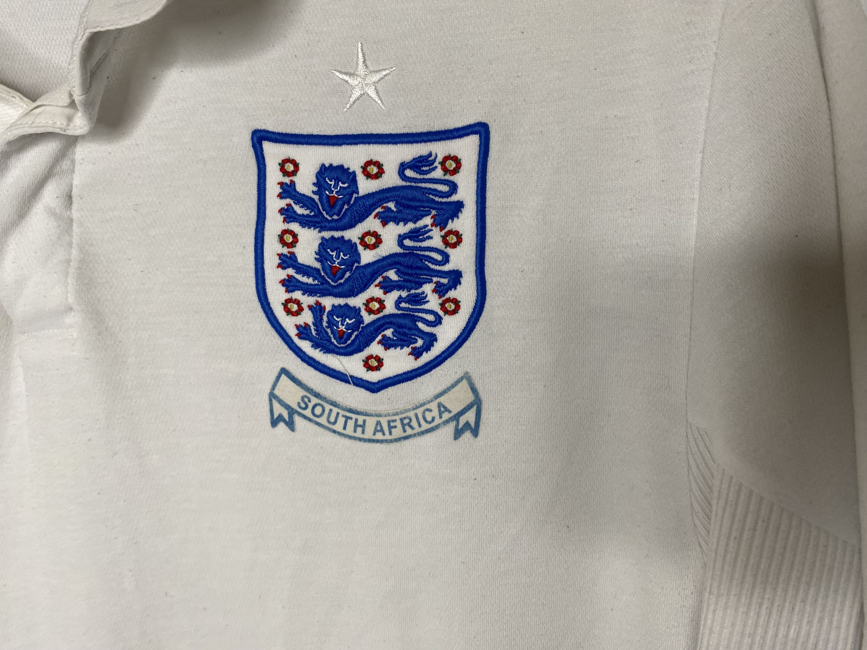 UEFA × Umbro ENGLAND TEAM 2009 2010 HOME FOOTBALL SHIRT SOCCER JERSEY Size US M / EU 48-50 / 2 - 3 Thumbnail