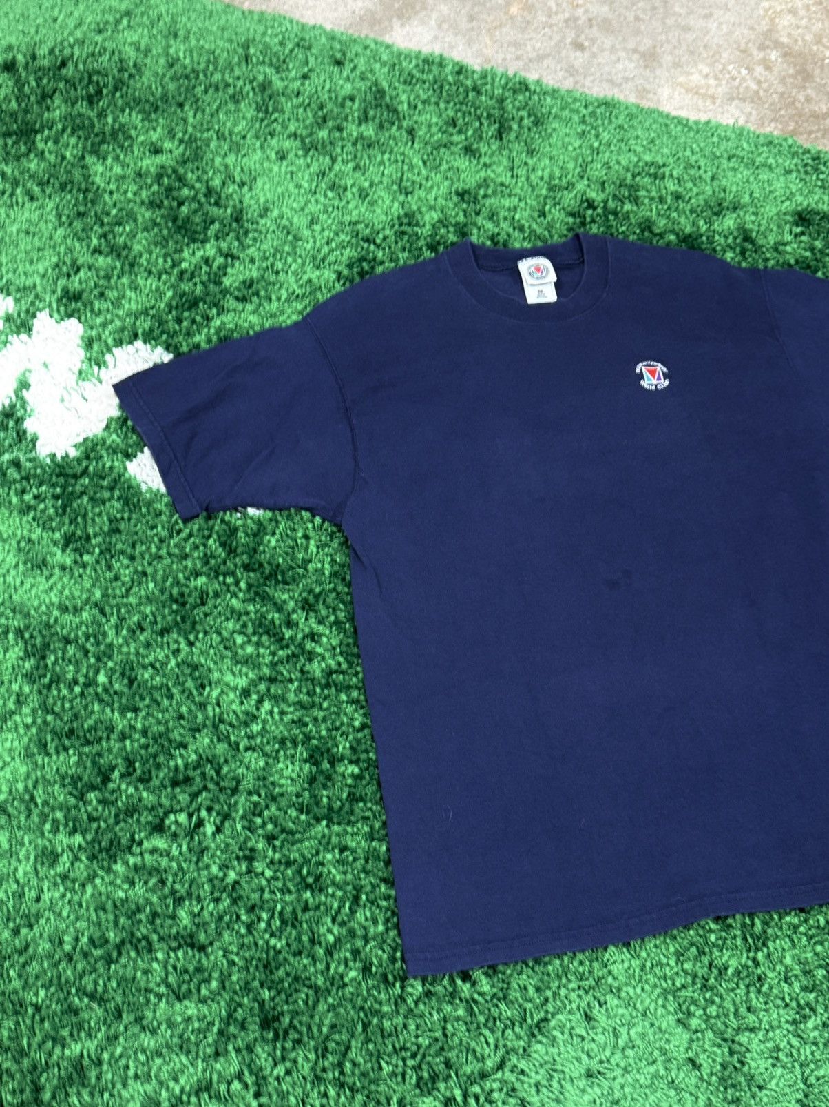 Vintage Vintage Navy Munsingwear Crest Logo Tee Large Size US L / EU 52-54 / 3 - 2 Thumbnail