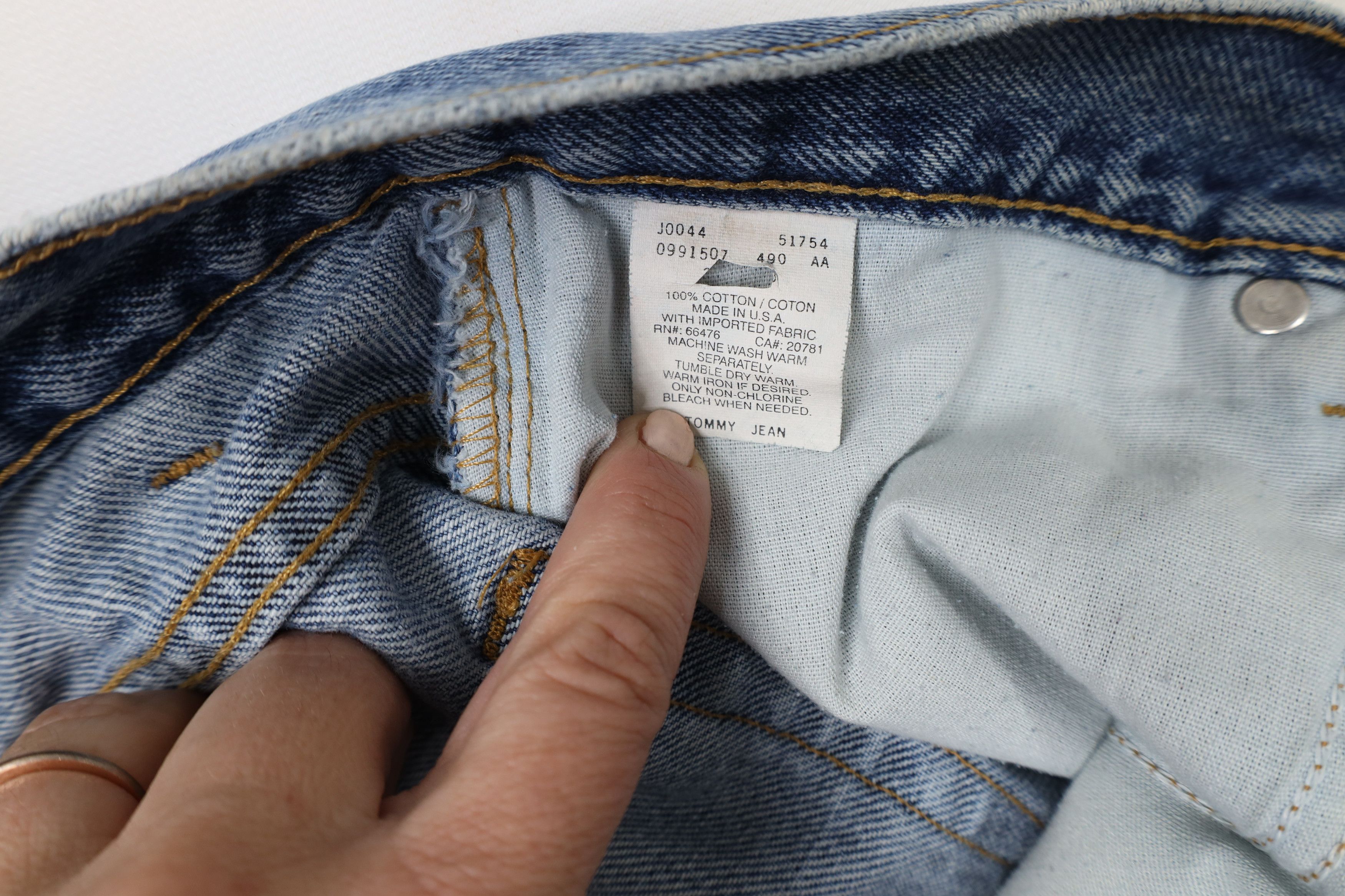 Tommy Hilfiger × Vintage Vintage 90s Tommy Hilfiger Straight Leg Denim Jeans USA Size US 32 / EU 48 - 11 Thumbnail