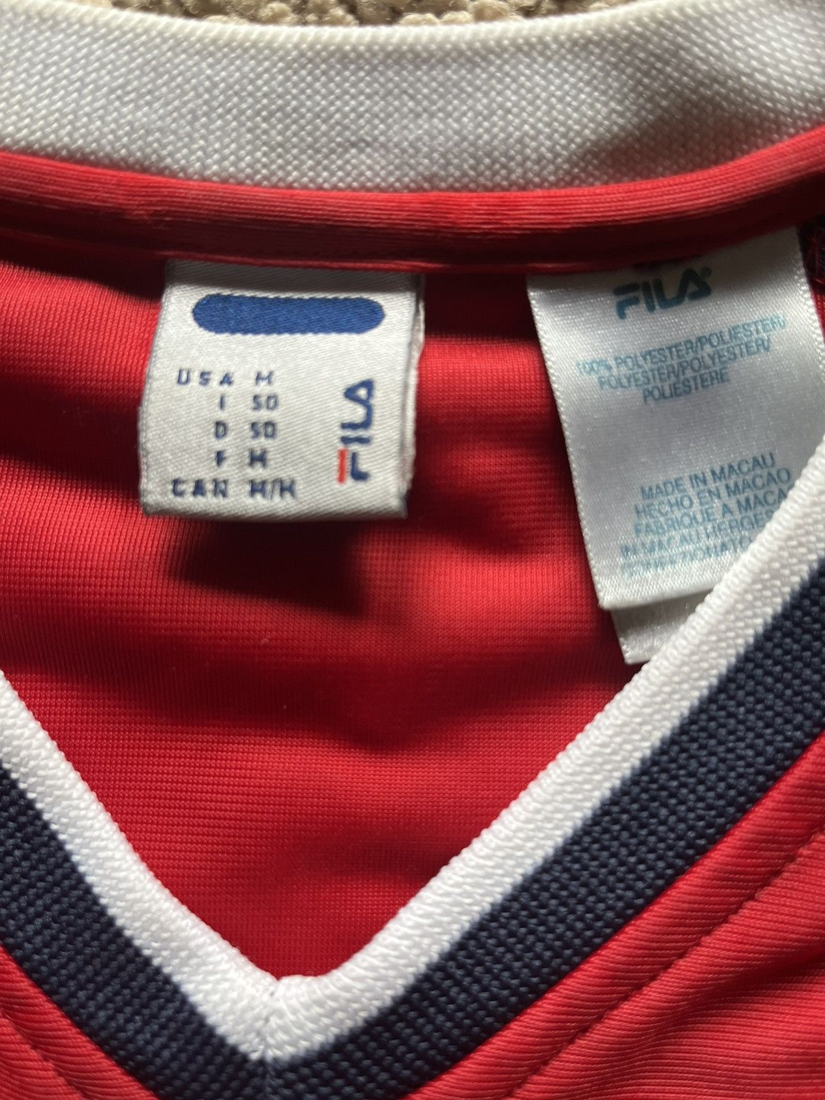 Fila Fila vintage men’s jersey sized M red and navy blue Size US M / EU 48-50 / 2 - 3 Thumbnail