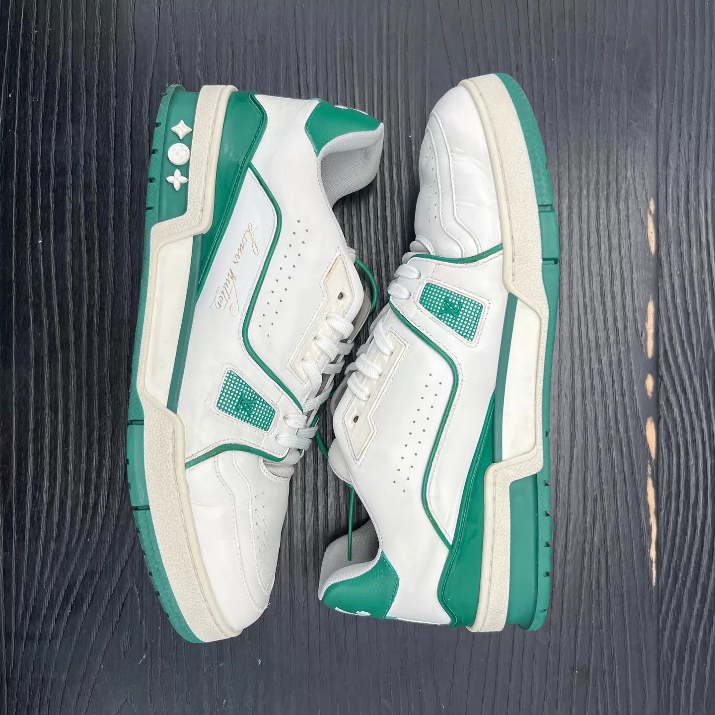 Louis Vuitton LV OG Trainer White Green UK7/EUR41 Size US 8 / EU 41 - 2 Thumbnail