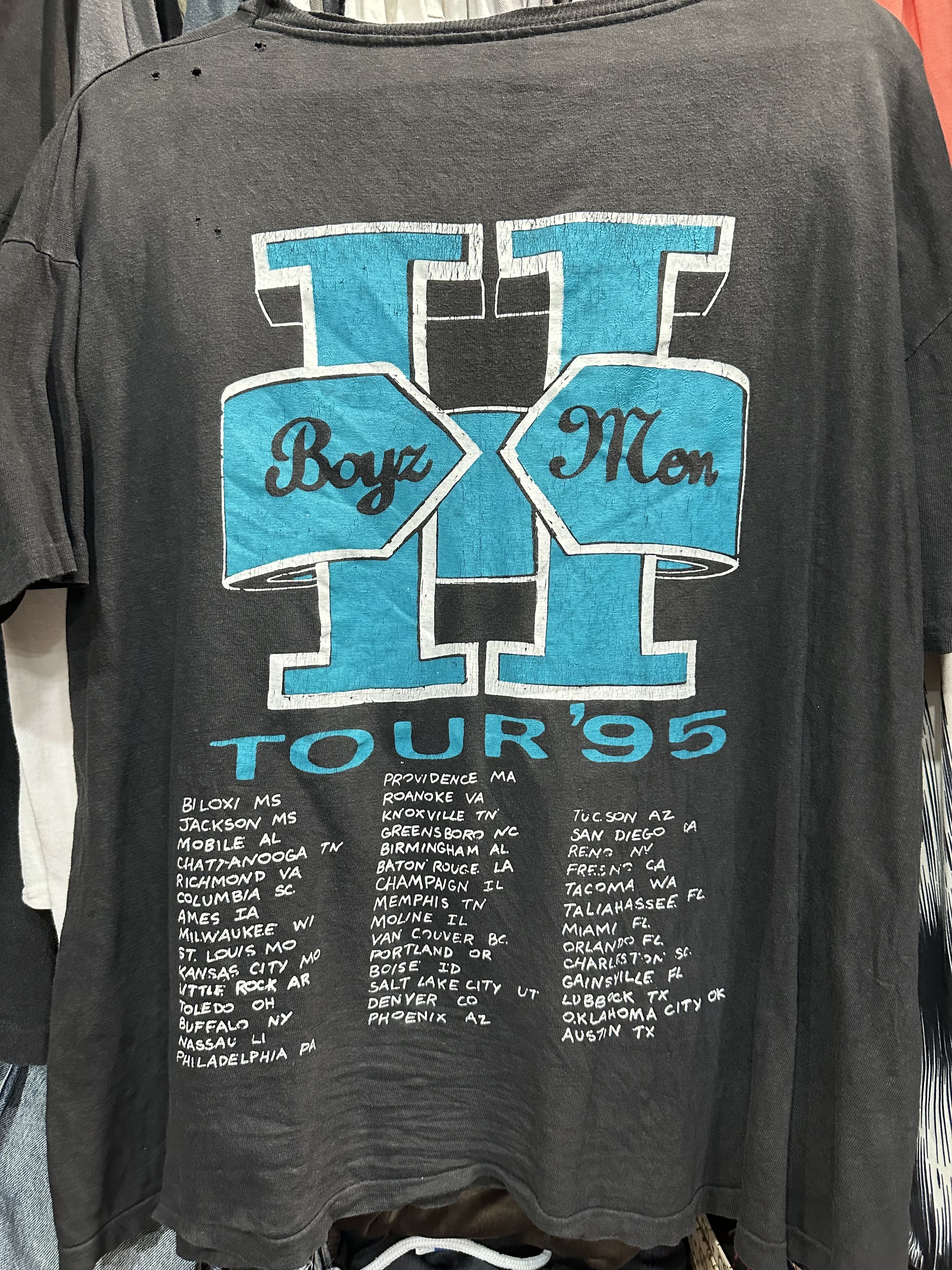 Band Tees × Vintage VINTAGE 90S BOYS II MEN T SHIRTS 1995 TOUR Size US L / EU 52-54 / 3 - 2 Thumbnail