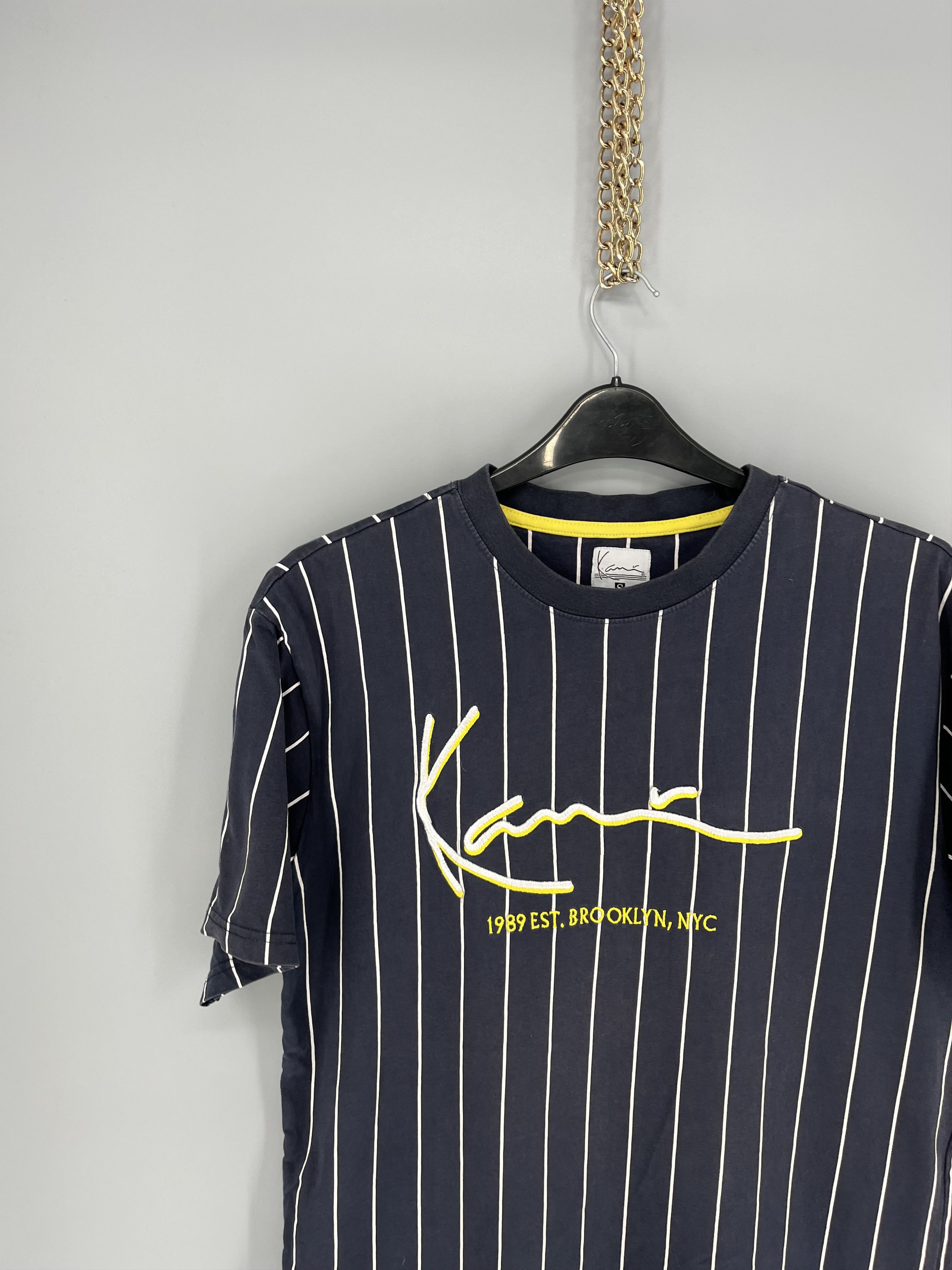 Karl Kani Rap Tees Karl Kani Center Logo MultiColor T-Shirt Size S Size US S / EU 44-46 / 1 - 4 Thumbnail