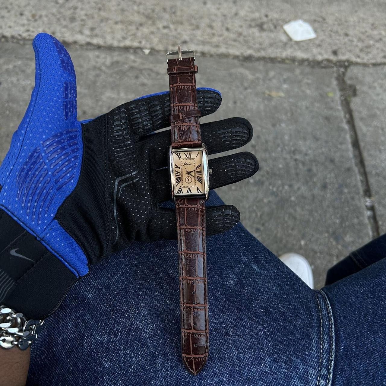 Vintage Vintage 2000s Style Brown Rectangular Quartz Leather Watch Size ONE SIZE - 5 Thumbnail