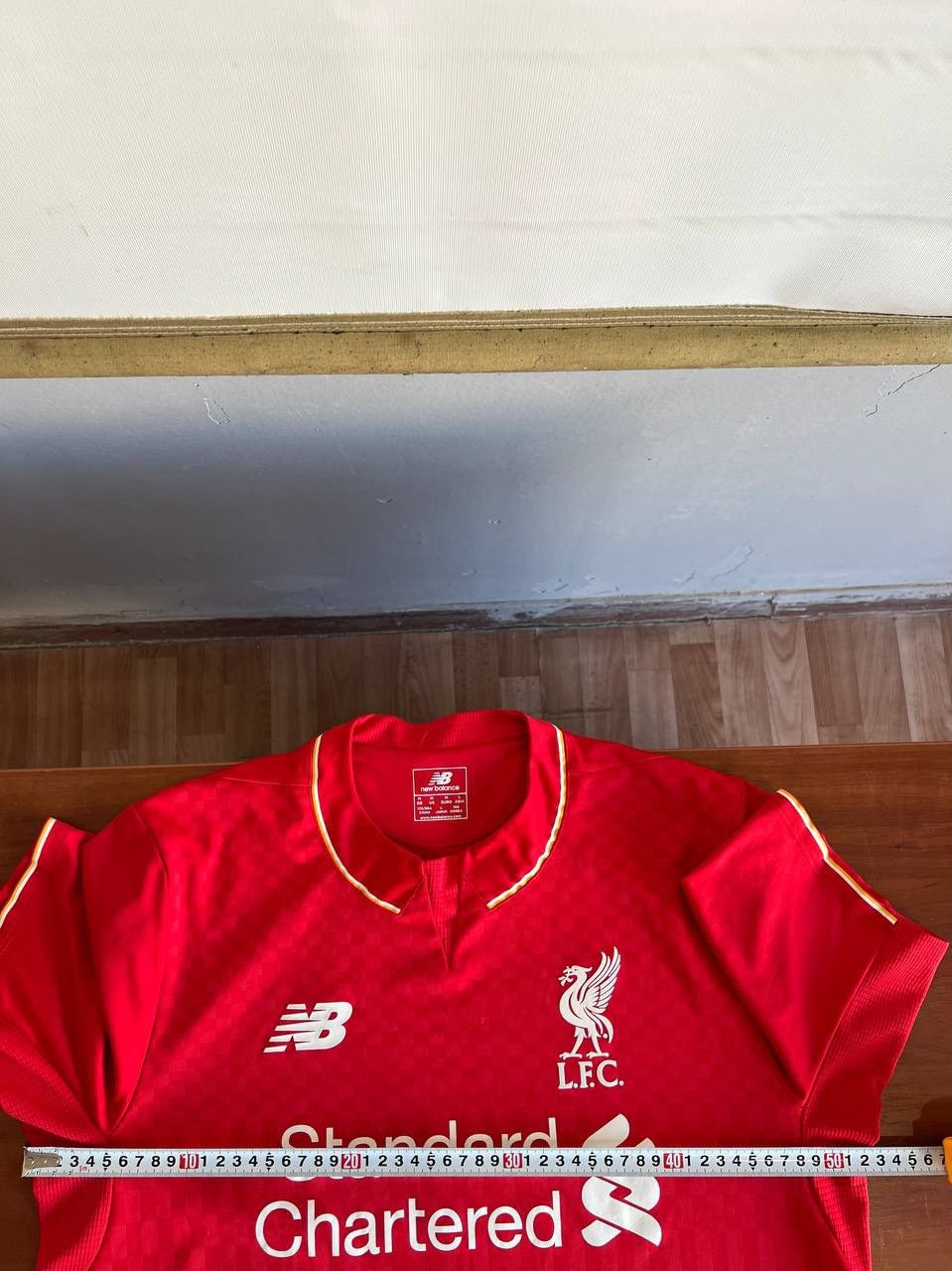 New Balance 2015/16 LIVERPOOL FC HOME SOCCER JERSEY FOOTBALL SHIRT SZ M Size US M / EU 48-50 / 2 - 19 Thumbnail