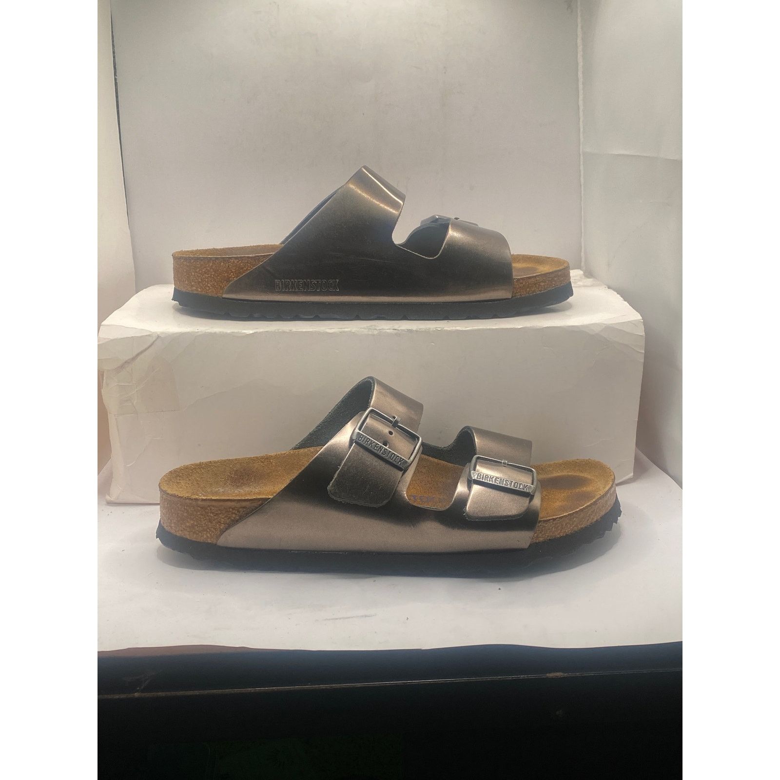 Birkenstock Birkenstock Arizona Sandal -EU 39/ 8.5 Metallic Anthracite Size US 8.5 / IT 38.5 - 1 Thumbnail
