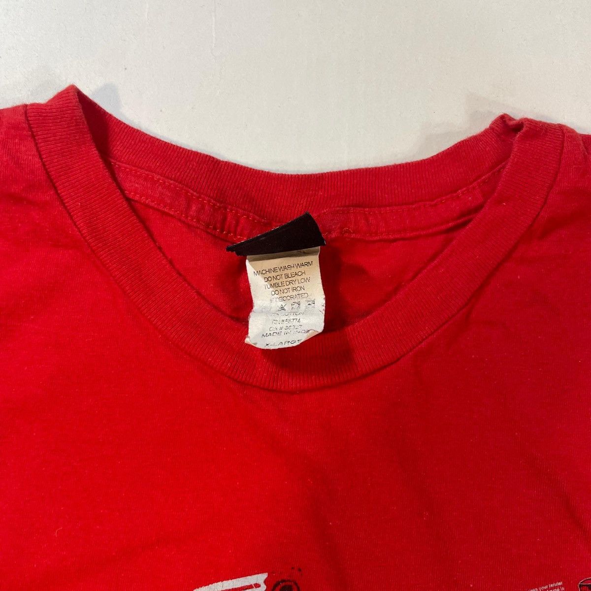 Oakley Red and white Oakley vintage graphic tee t-shirt 90s Size US XL / EU 56 / 4 - 8 Thumbnail