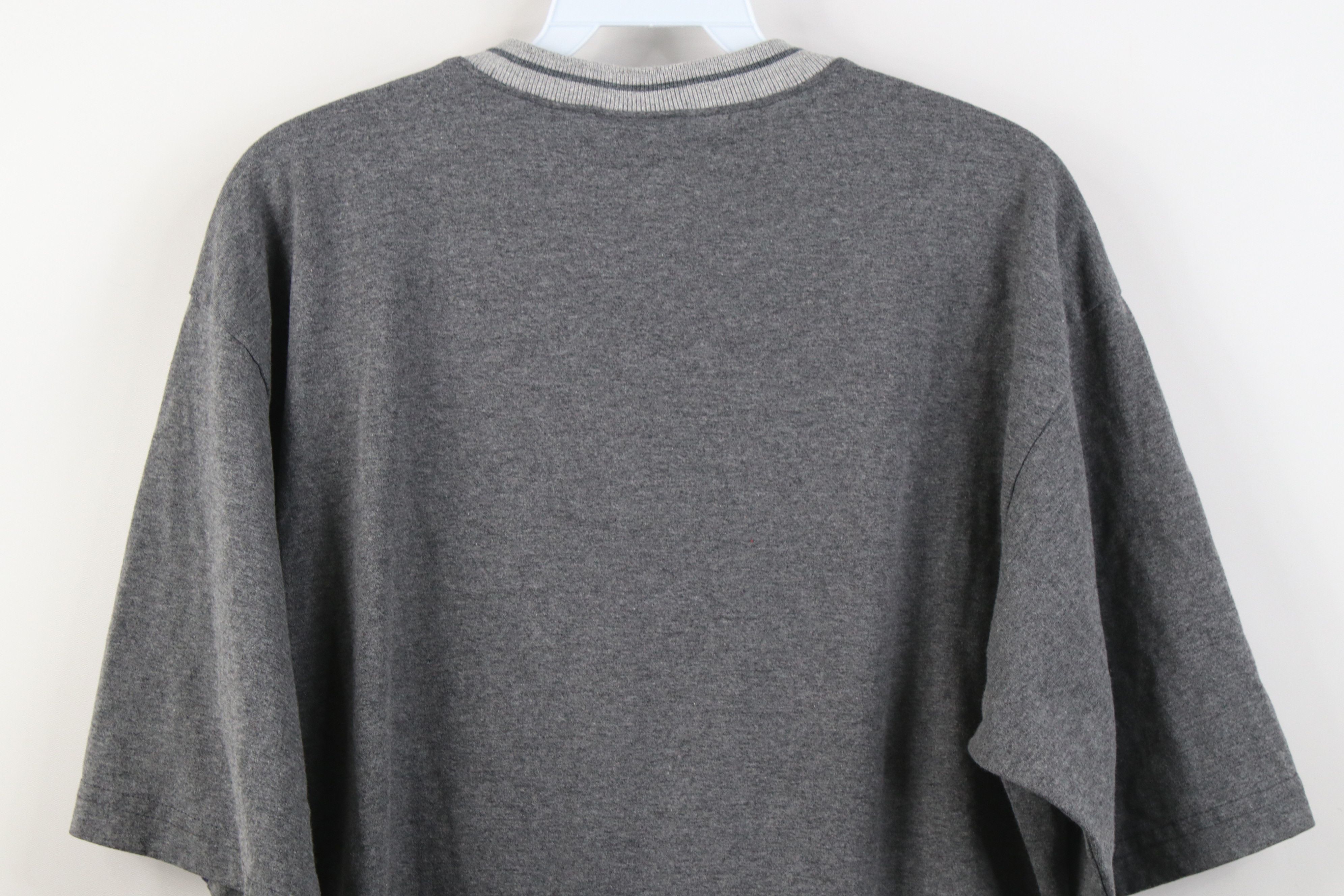 Vintage Vintage 90s Streetwear Short Sleeve V-Neck T-Shirt Gray USA Size US M / EU 48-50 / 2 - 9 Thumbnail