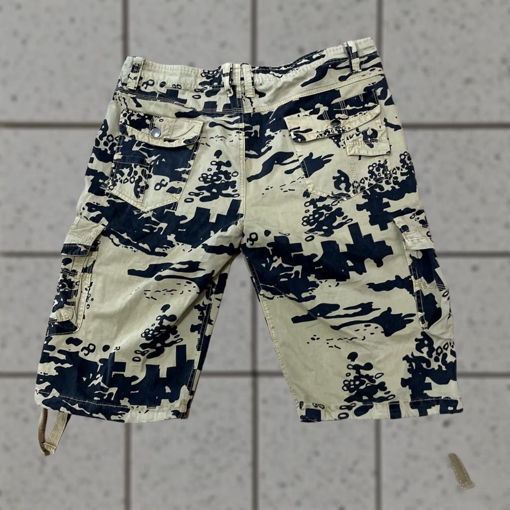 Vintage dcuk Cargo Shorts Mens 34 Black Gold Tan Bitblock Lightweight Bermuda 13in Camouflage 90s Hip Casual Travel Workwear Mens Size US 35 - 1 Thumbnail
