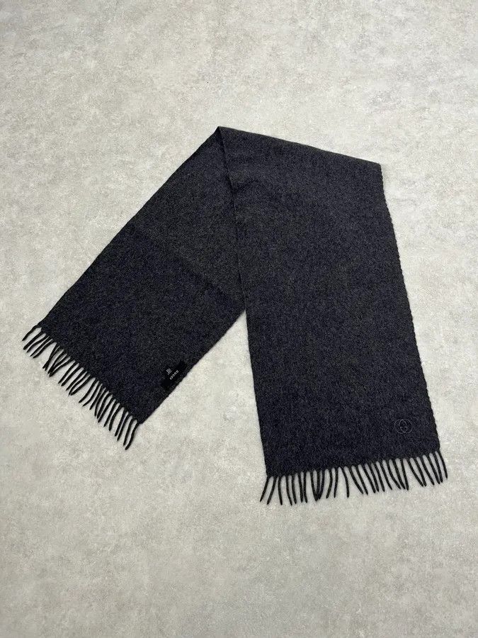 Gucci 2000s Gucci Grey Cashmere Scarf Size ONE SIZE - 1 Thumbnail