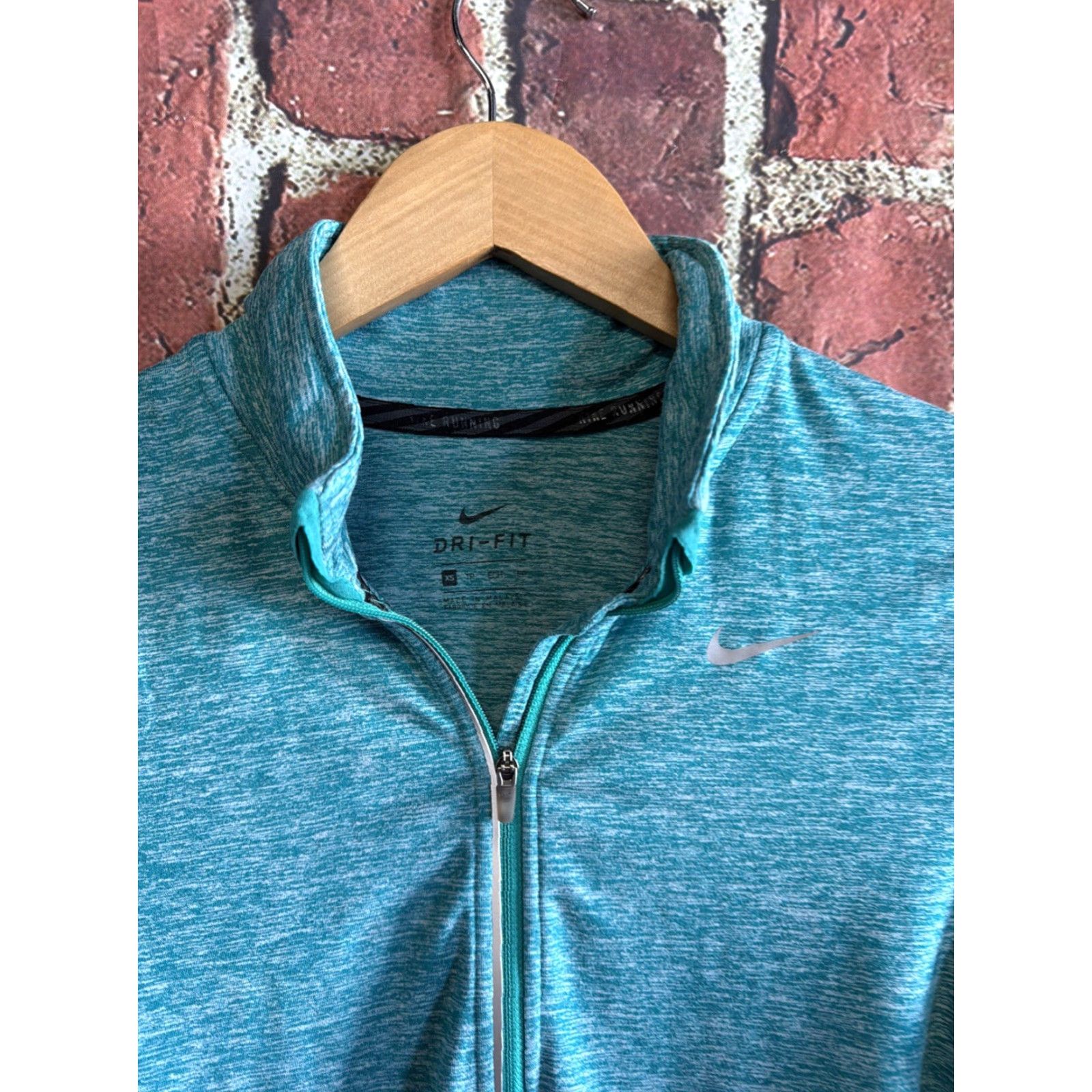 Nike Nike Element Running 1/2 Zip Pullover Womens XS Green Activewear Field Running Top Size XS / US 0-2 / IT 36-38 - 2 Thumbnail