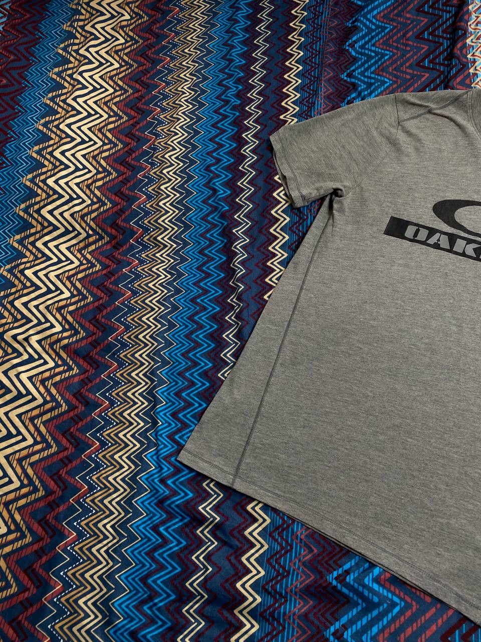 Oakley Streetwear T-Shirt Oakley big logo gray Y2K Vintage Size US S / EU 44-46 / 1 - 6 Thumbnail