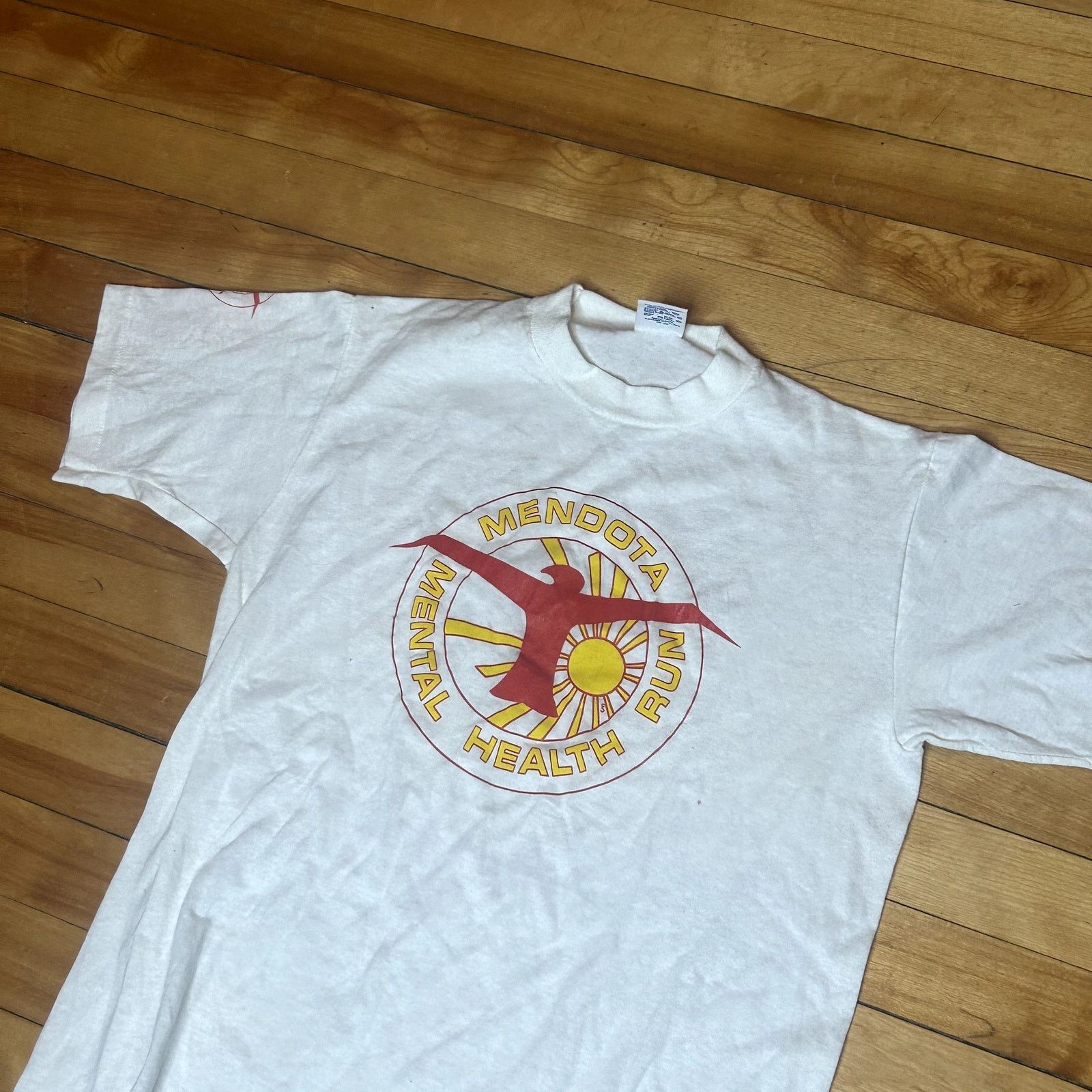 Vintage Vintage 90s Mendota Mental Health Run Medium T-Shirt Size US M / EU 48-50 / 2 - 3 Thumbnail