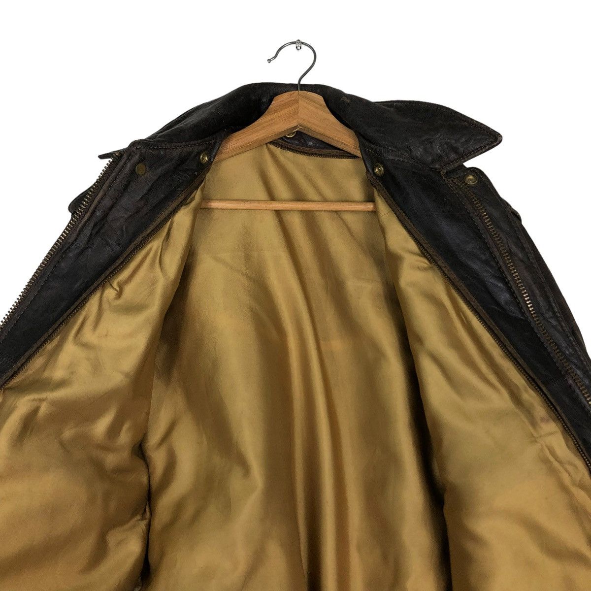 Schott 🔥VINTAGE 70’s SCHOTT MADE IN USA A2 LEATHER JACKET IDEAL Size US M / EU 48-50 / 2 - 13 Thumbnail
